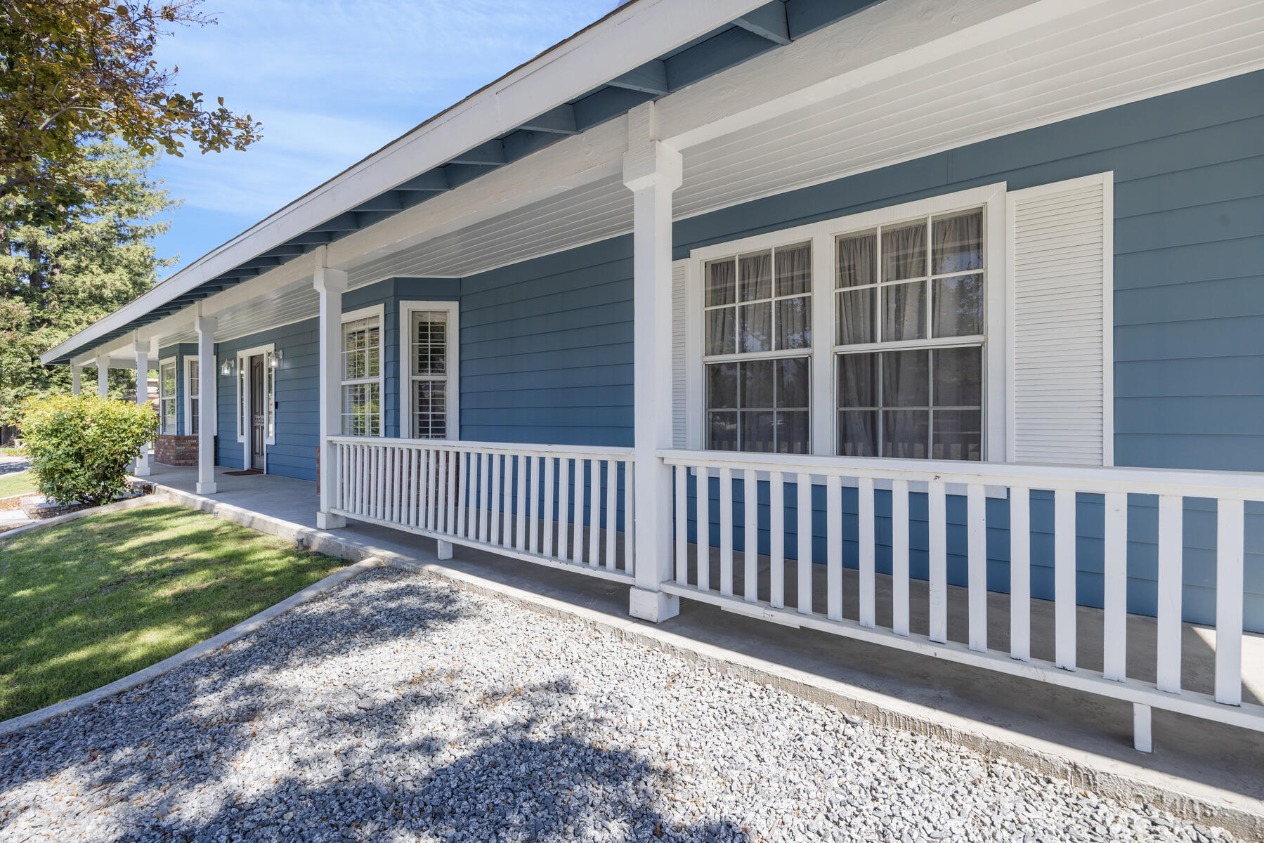 5520 W Vassar Ave, Visalia, CA 93277
