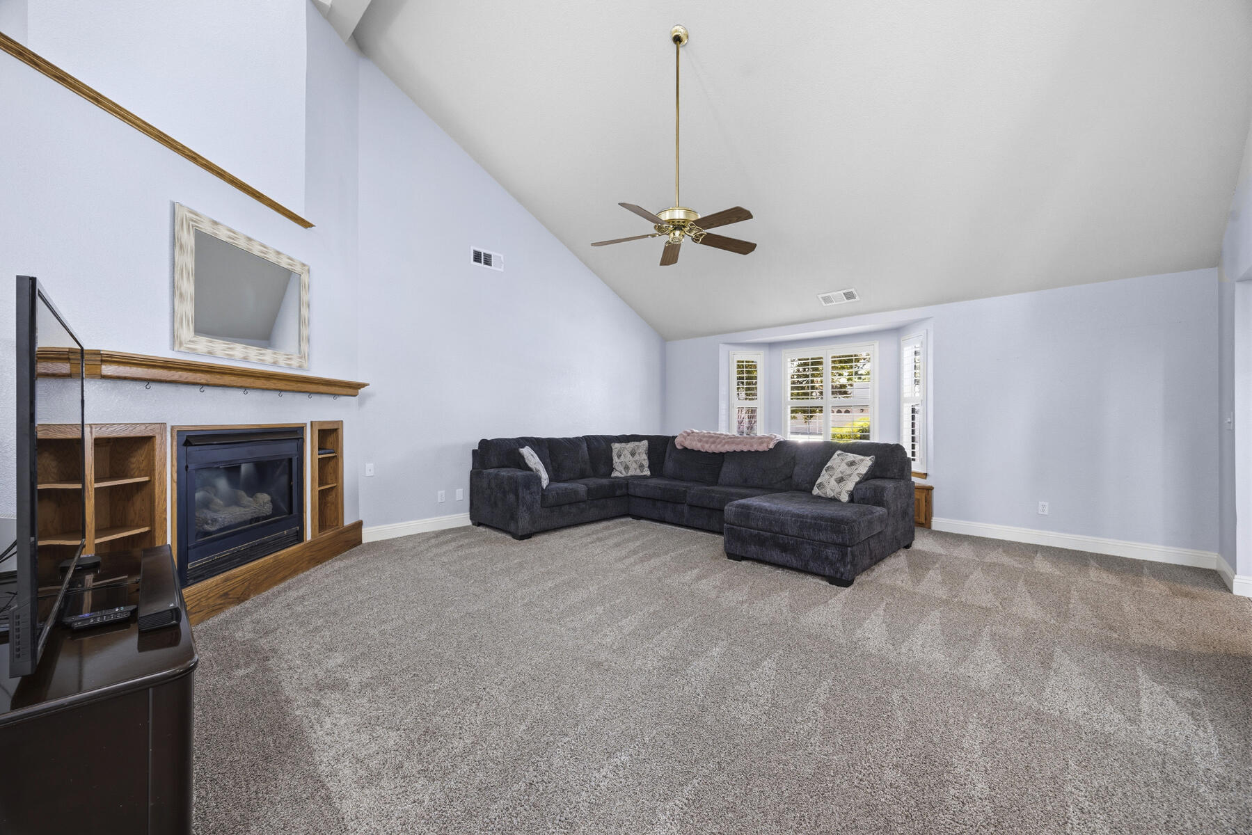 5520 W Vassar Ave, Visalia, CA 93277