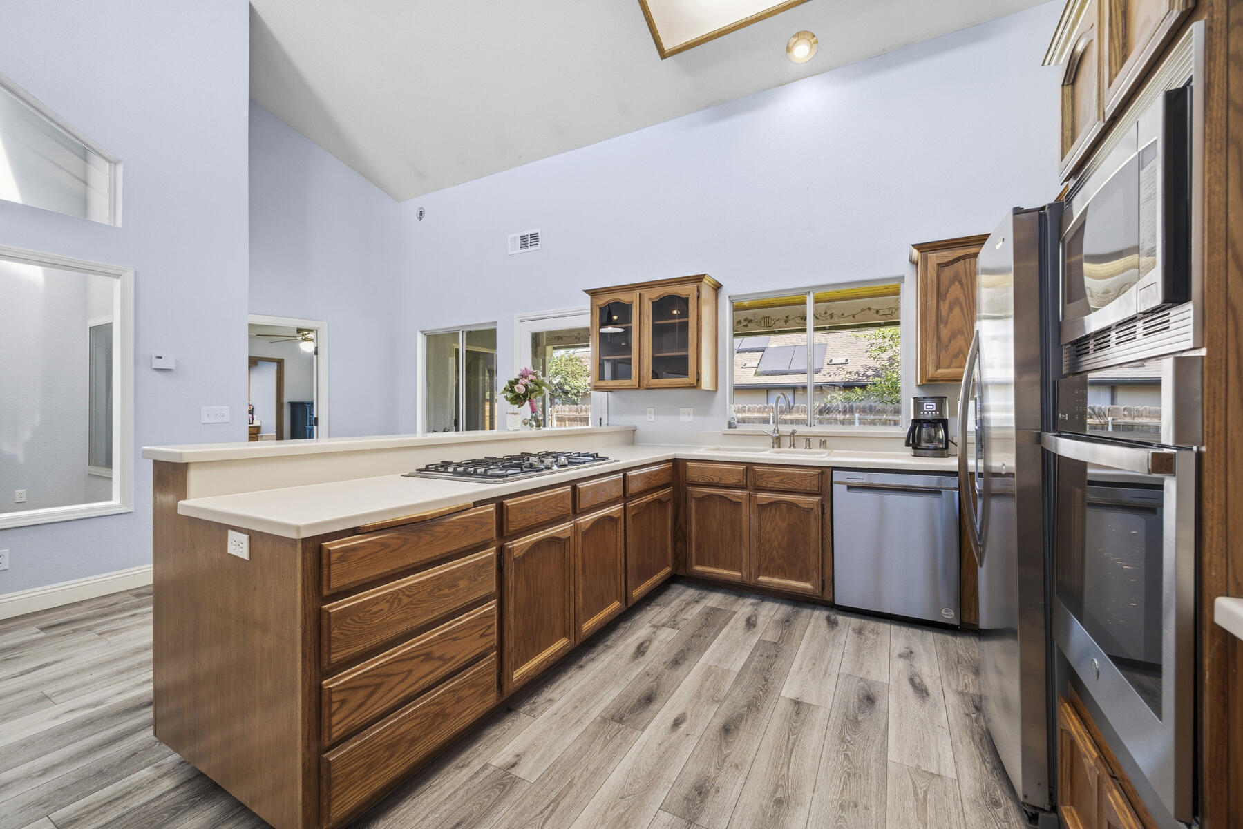 5520 W Vassar Ave, Visalia, CA 93277