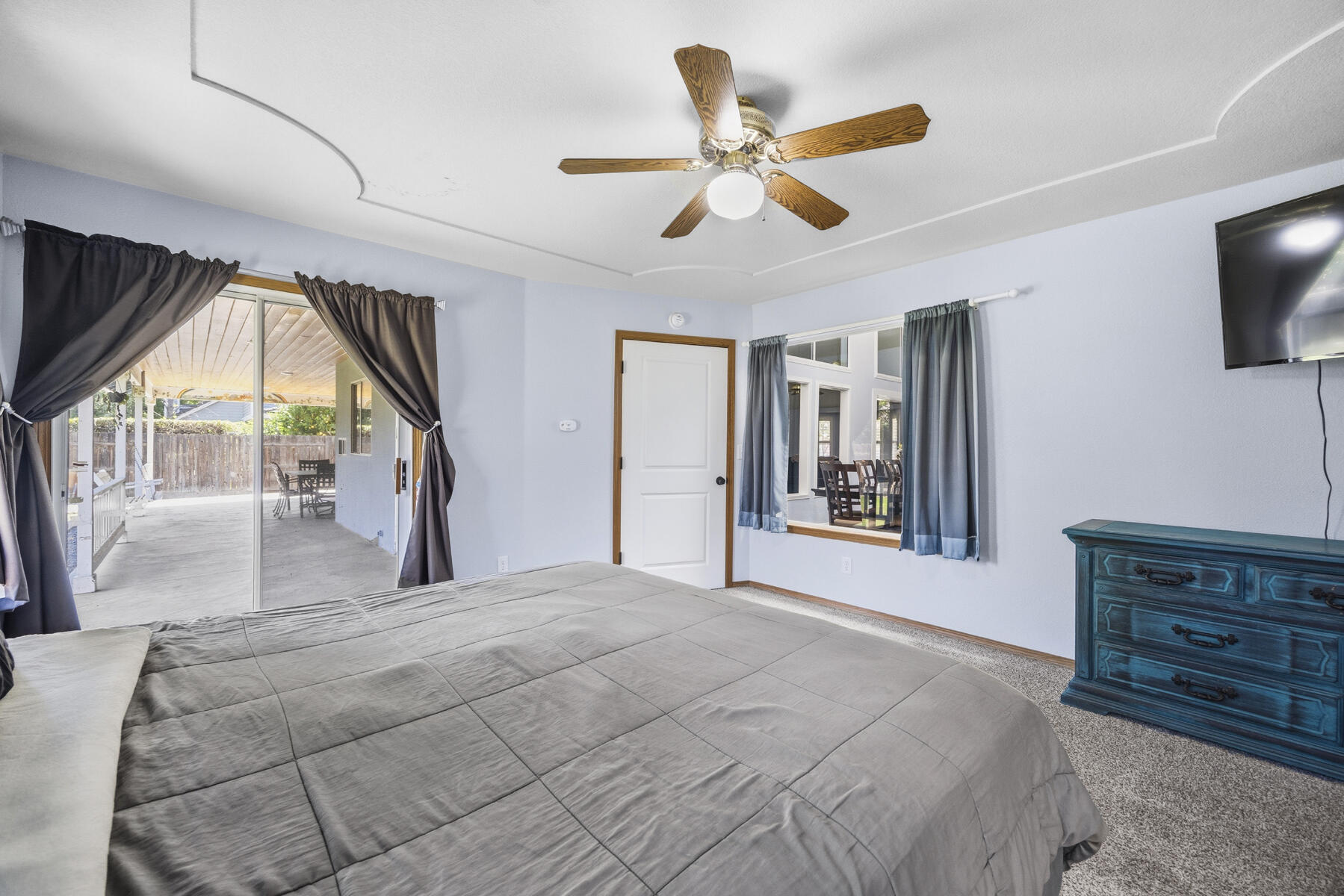 5520 W Vassar Ave, Visalia, CA 93277