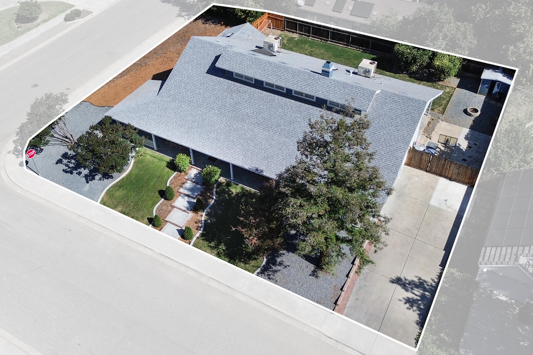 5520 W Vassar Ave, Visalia, CA 93277