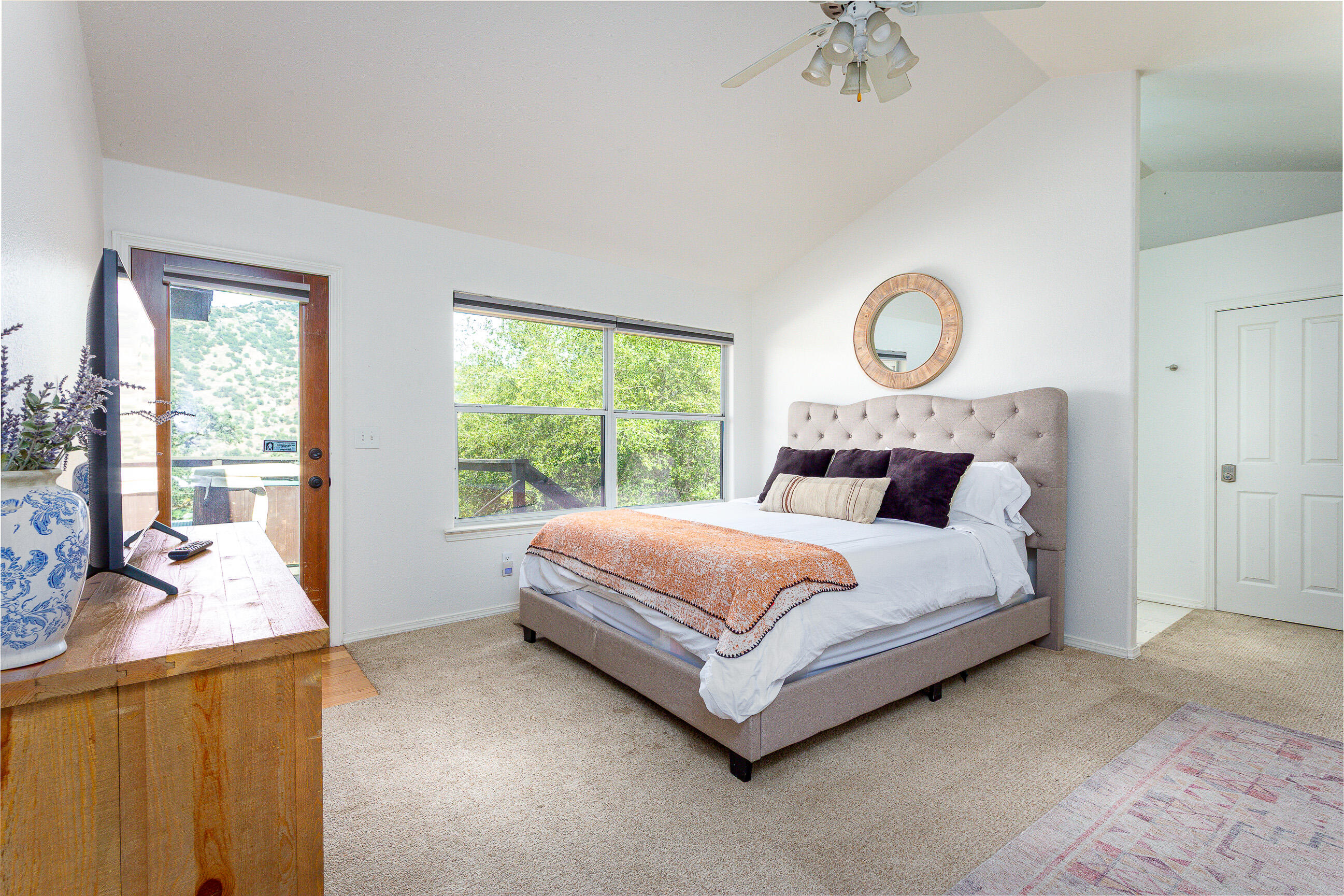 41041 Mynatt Dr, Three Rivers, CA 93271
