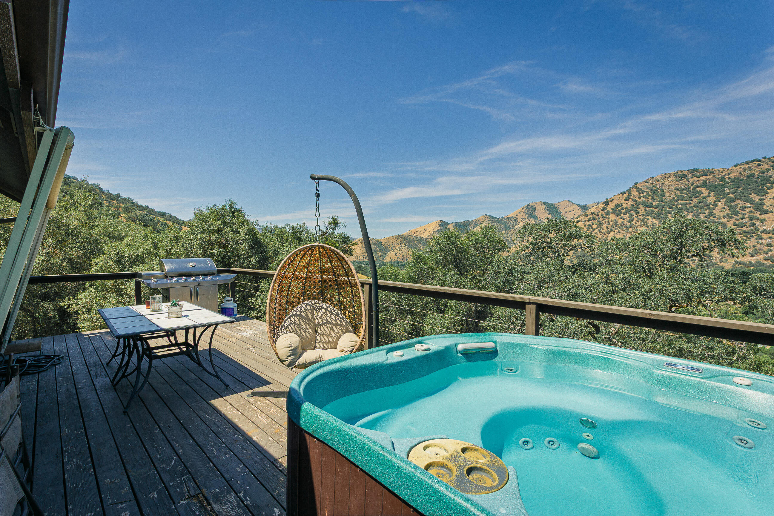 41041 Mynatt Dr, Three Rivers, CA 93271