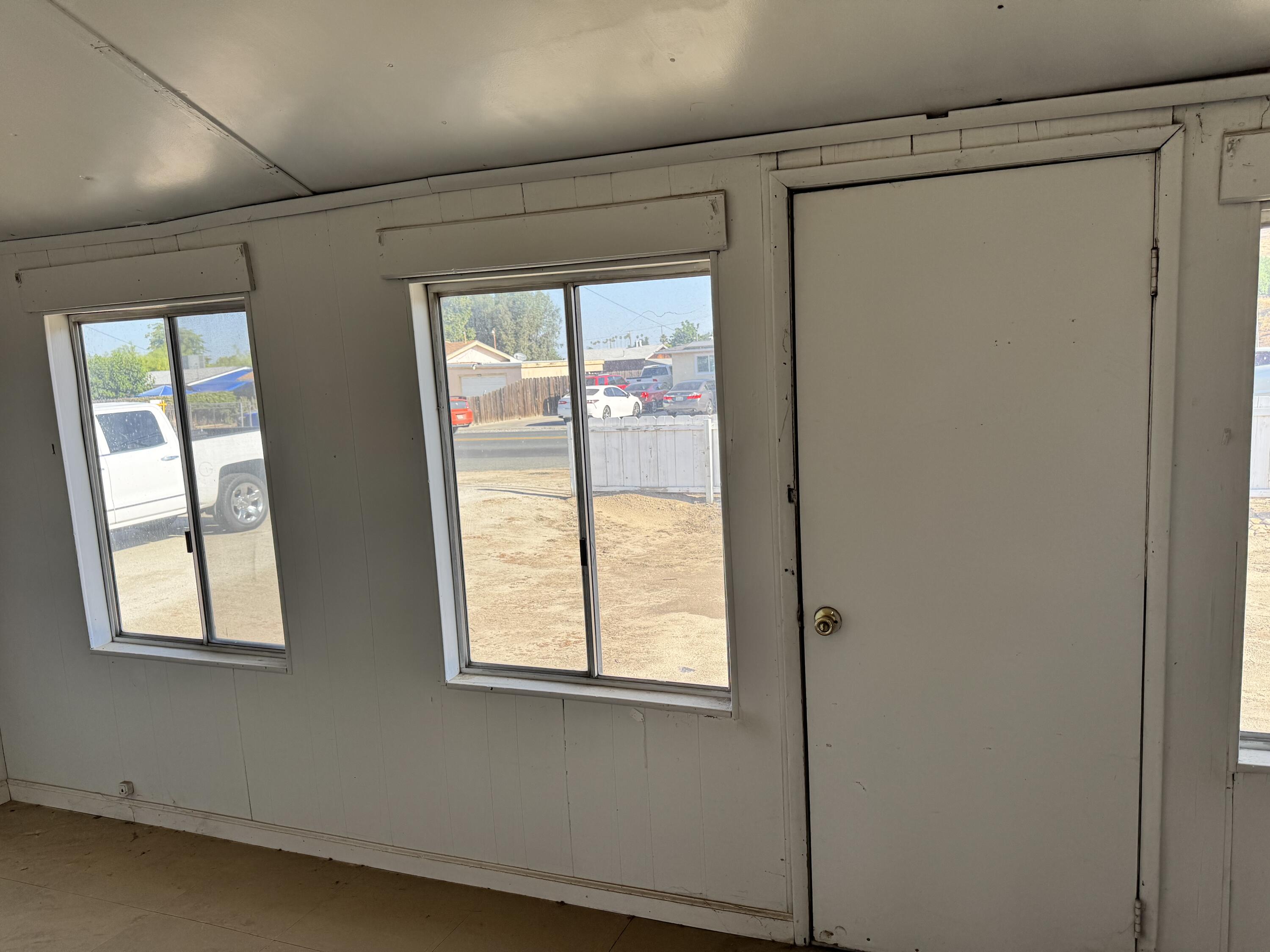 489 W Westfield Ave, Porterville, CA 93257