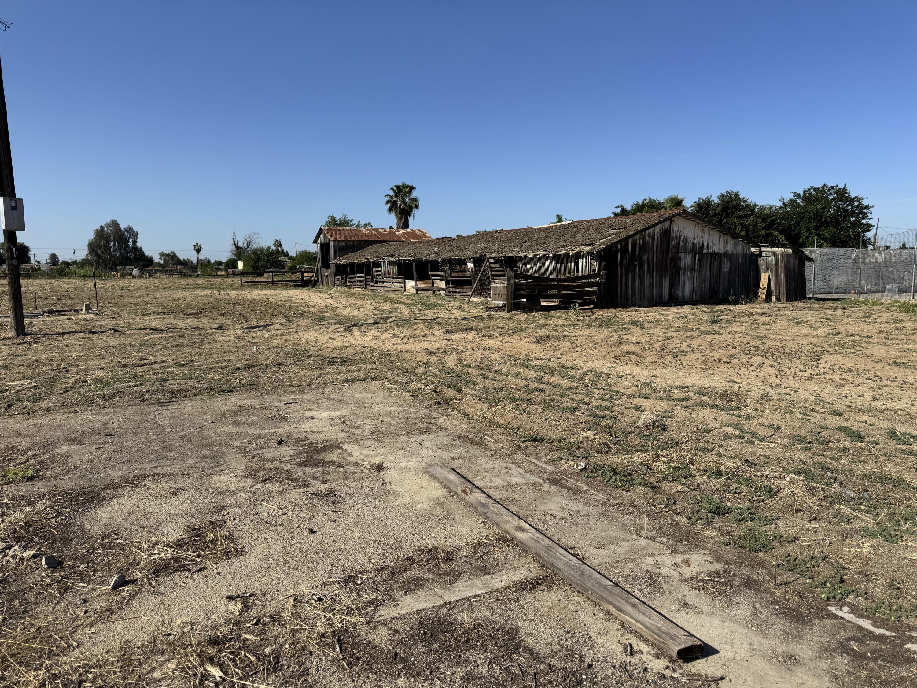489 W Westfield Ave, Porterville, CA 93257