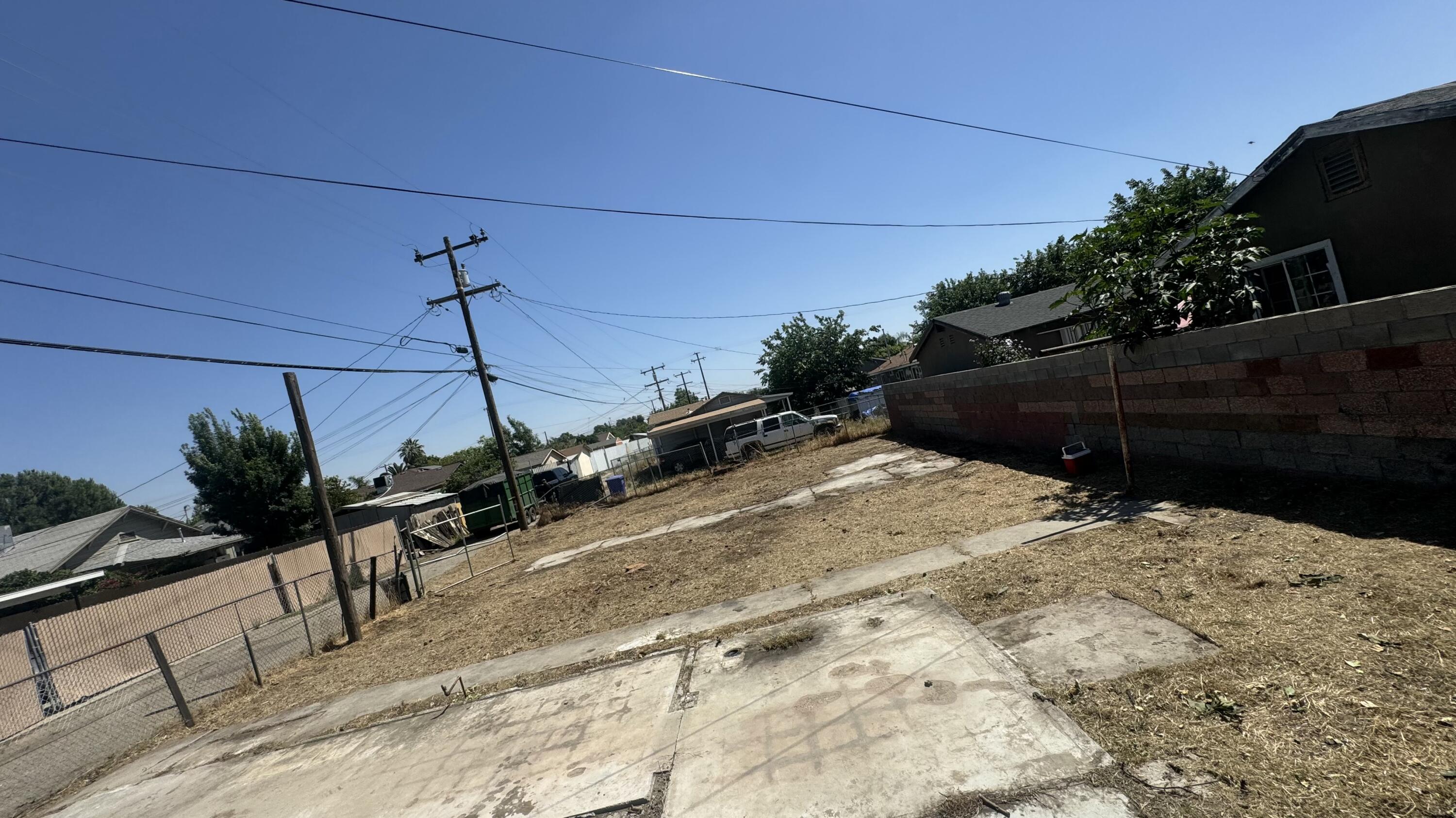 188 S Kessing St, Porterville, CA 93257