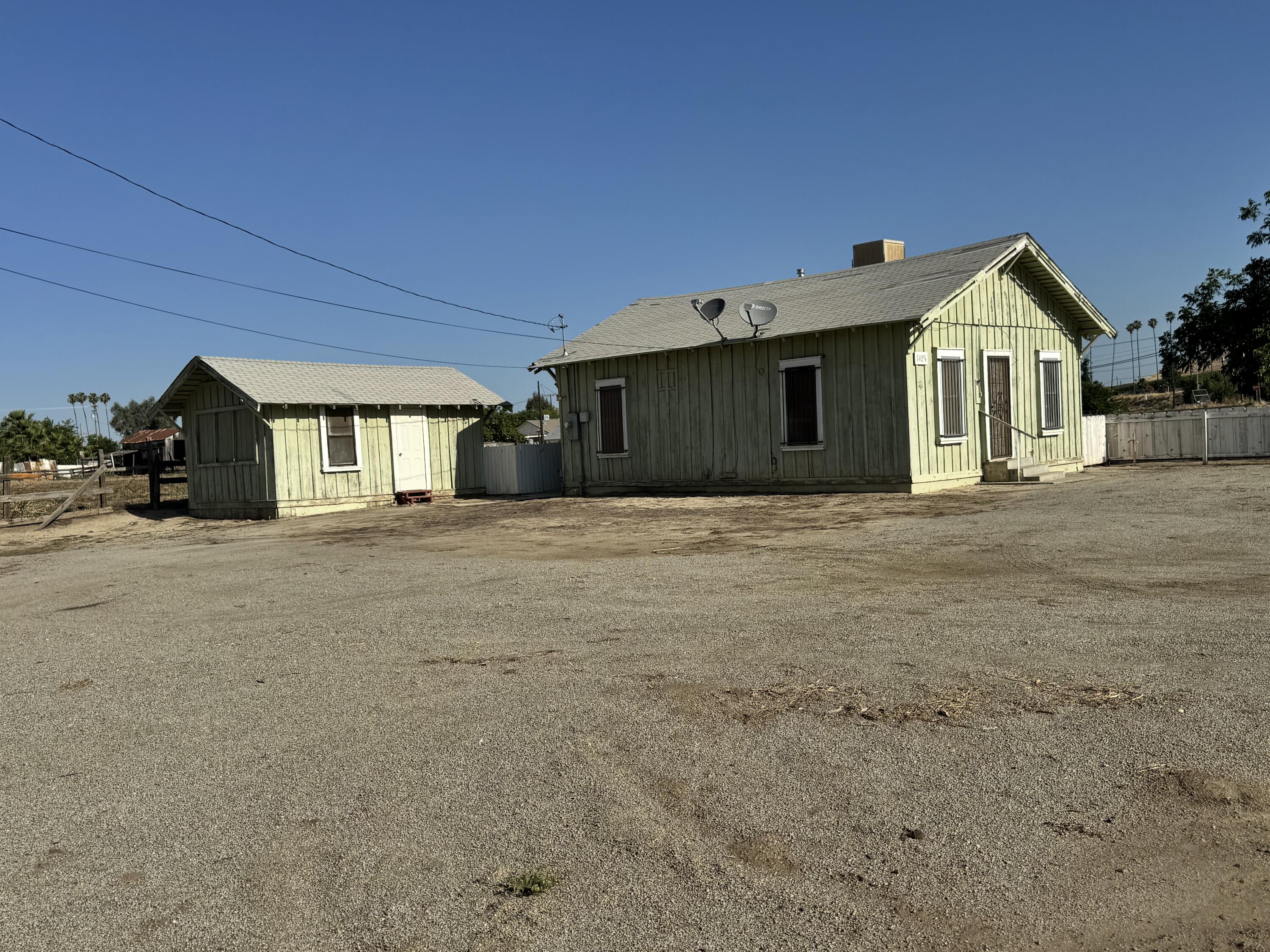 1109 N Jaye St, Porterville, CA 93257