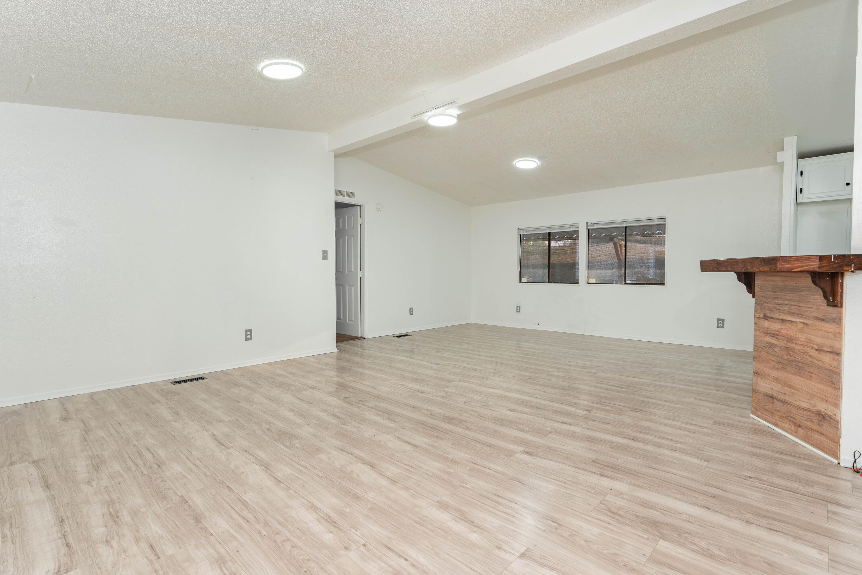975 N H St #41, Tulare, CA 93274