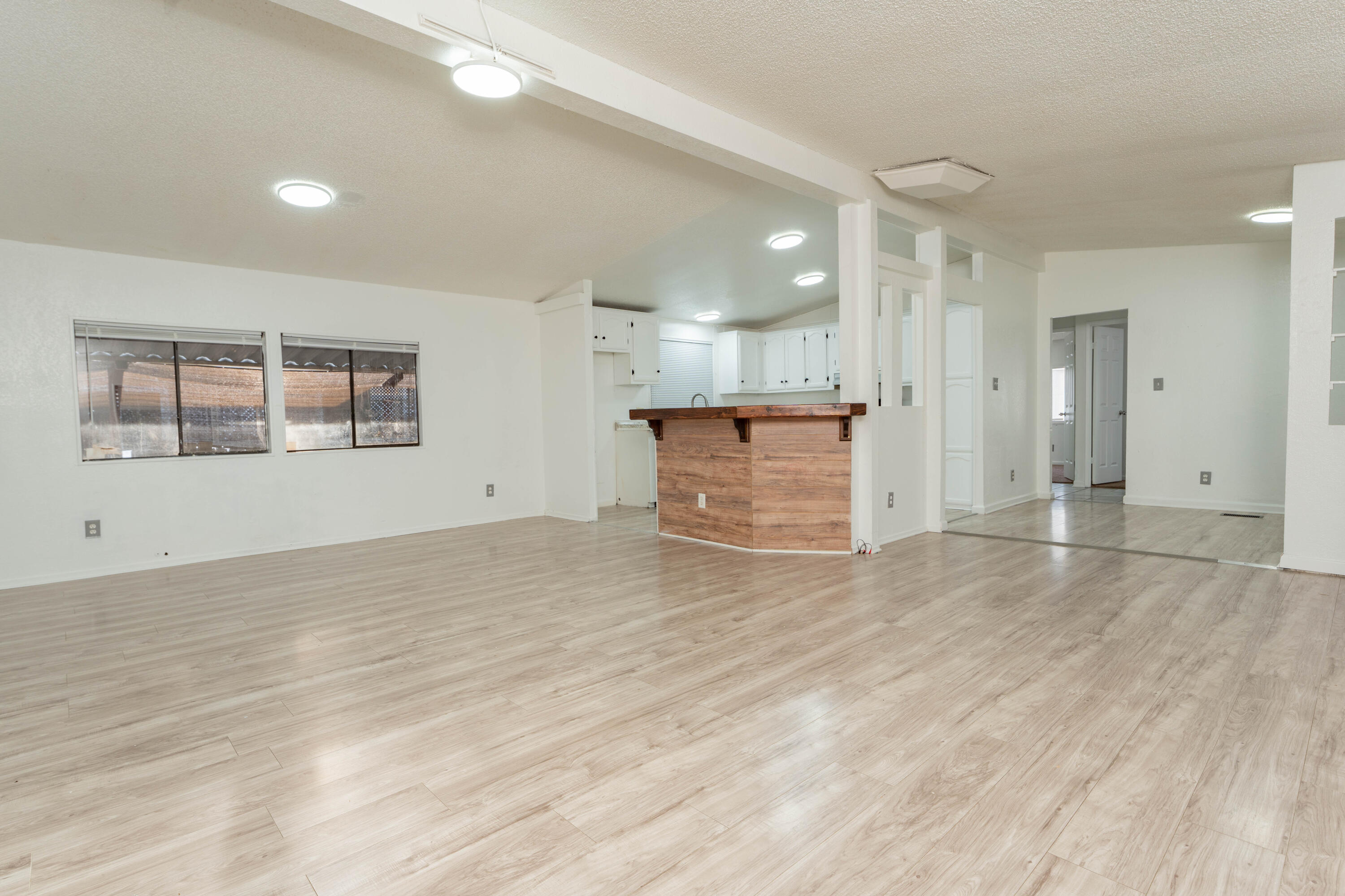 975 N H St #41, Tulare, CA 93274