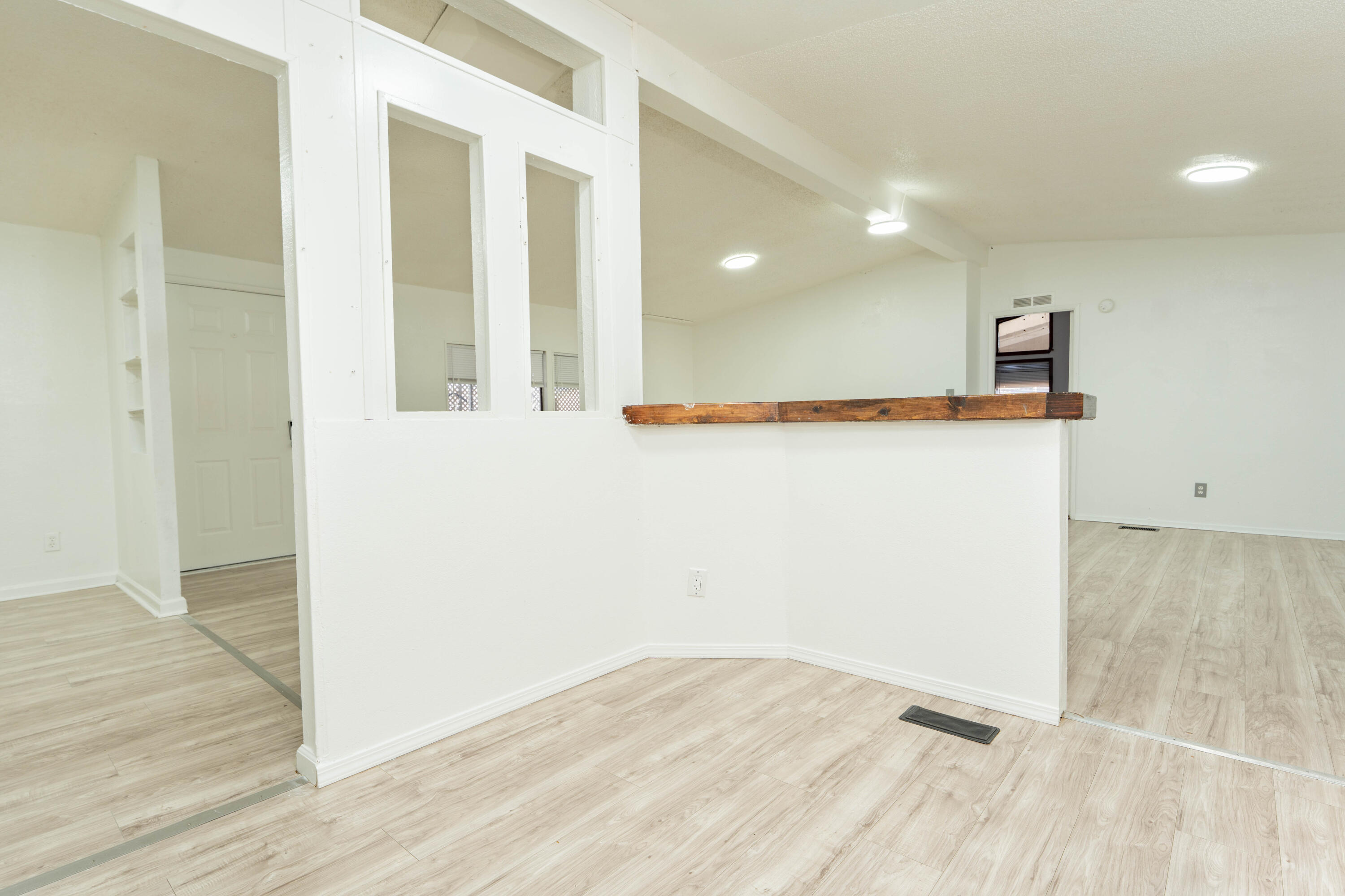 975 N H St #41, Tulare, CA 93274