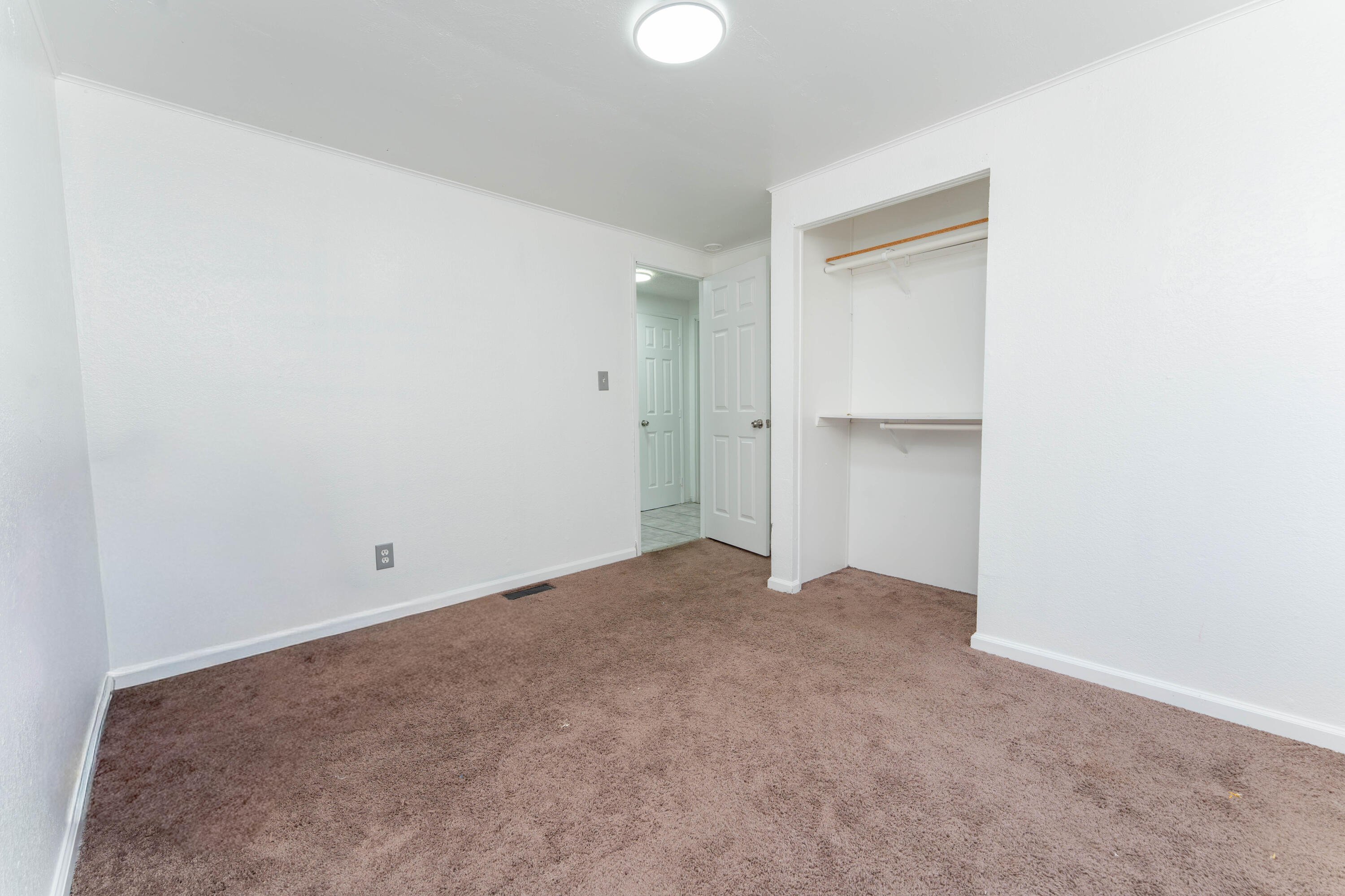 975 N H St #41, Tulare, CA 93274