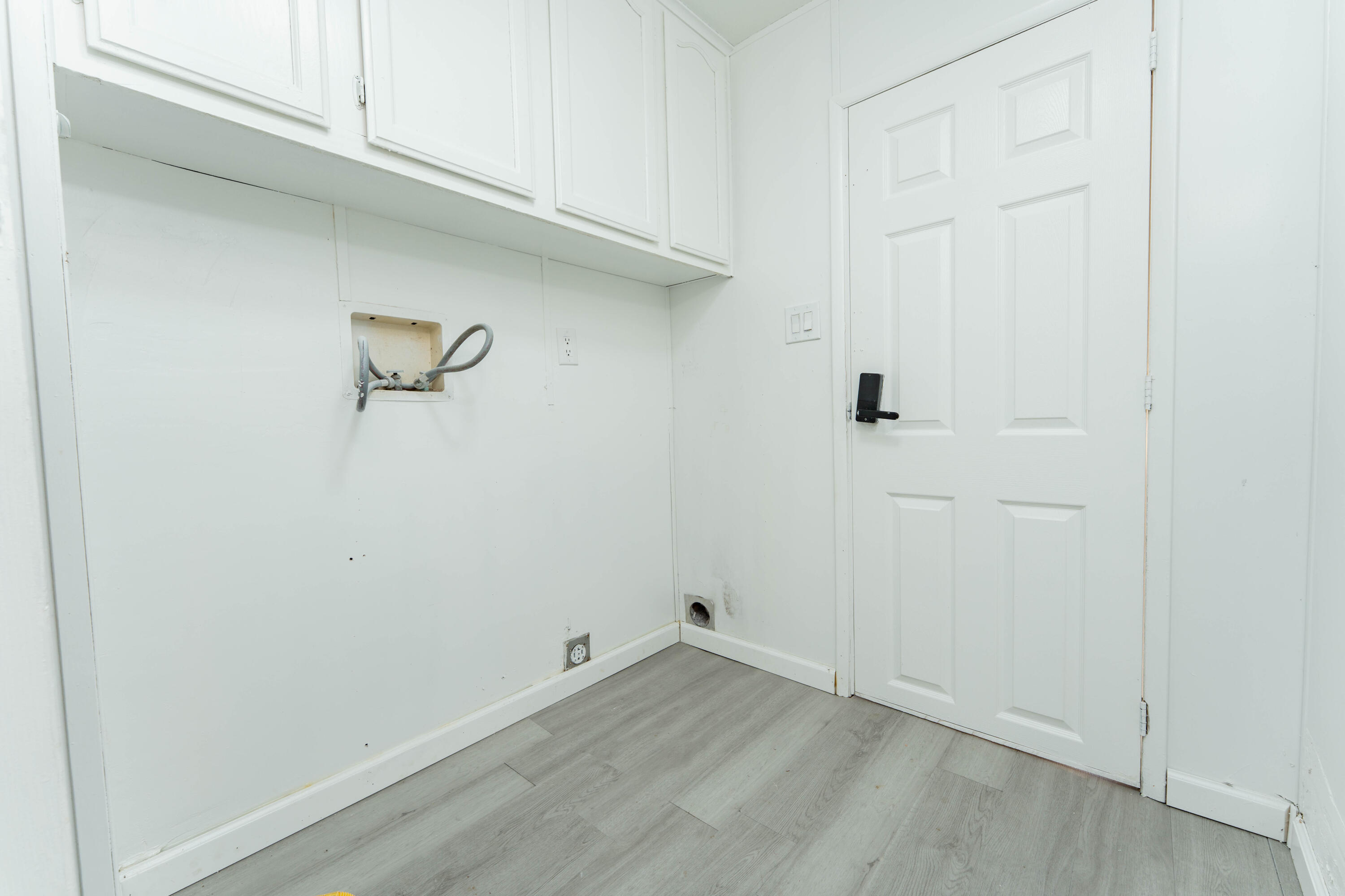 975 N H St #41, Tulare, CA 93274