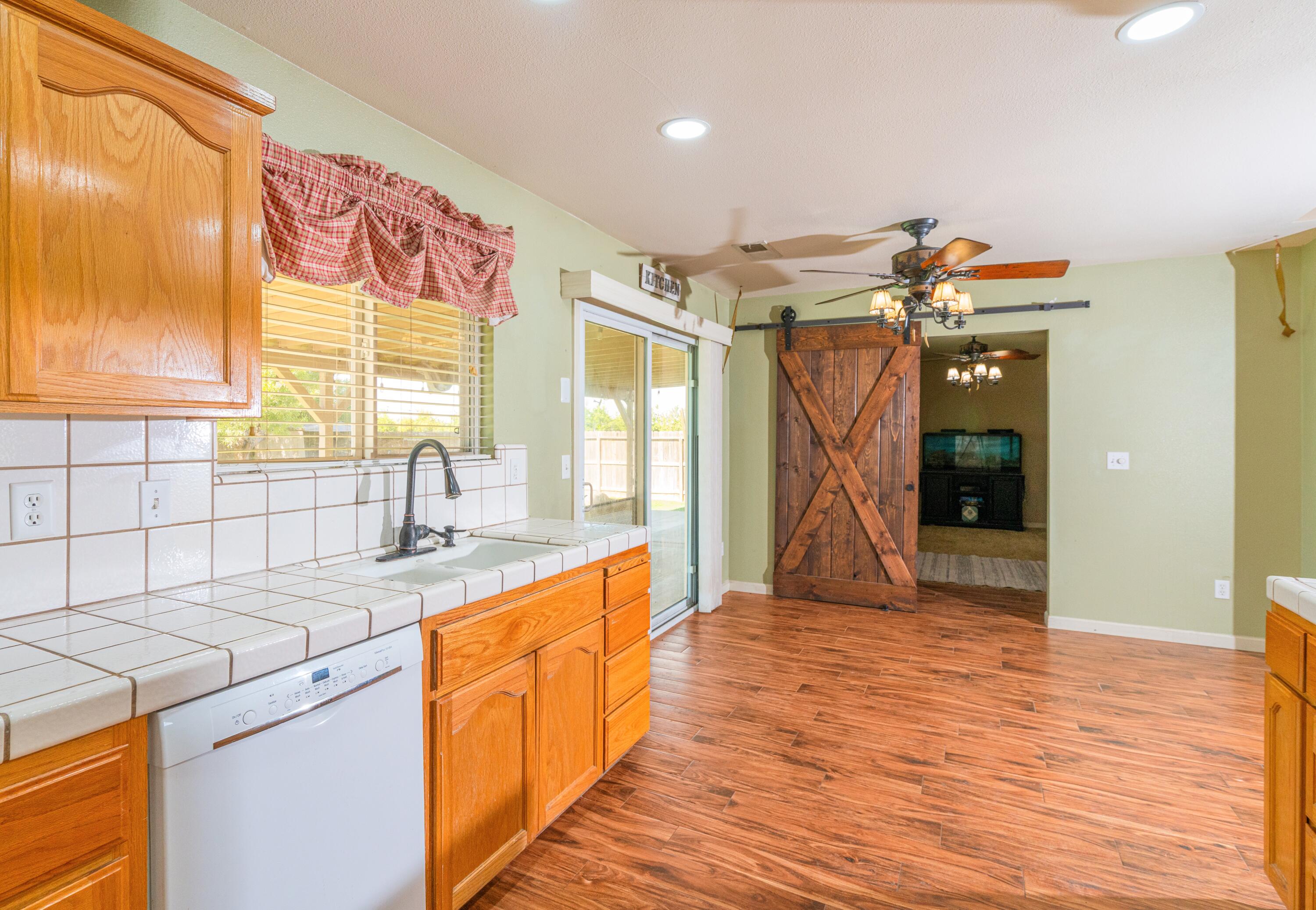 36705 Rd 144, Visalia, CA 93292