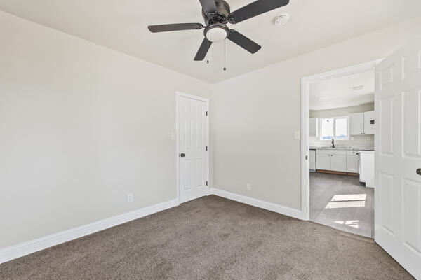 2557 E Stanford Ave, Pixley, CA 93256