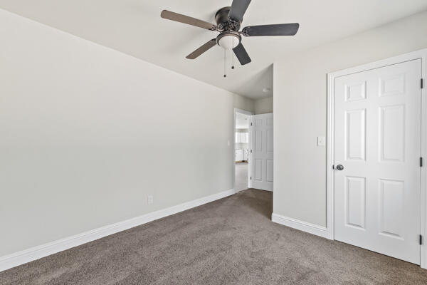 2557 E Stanford Ave, Pixley, CA 93256