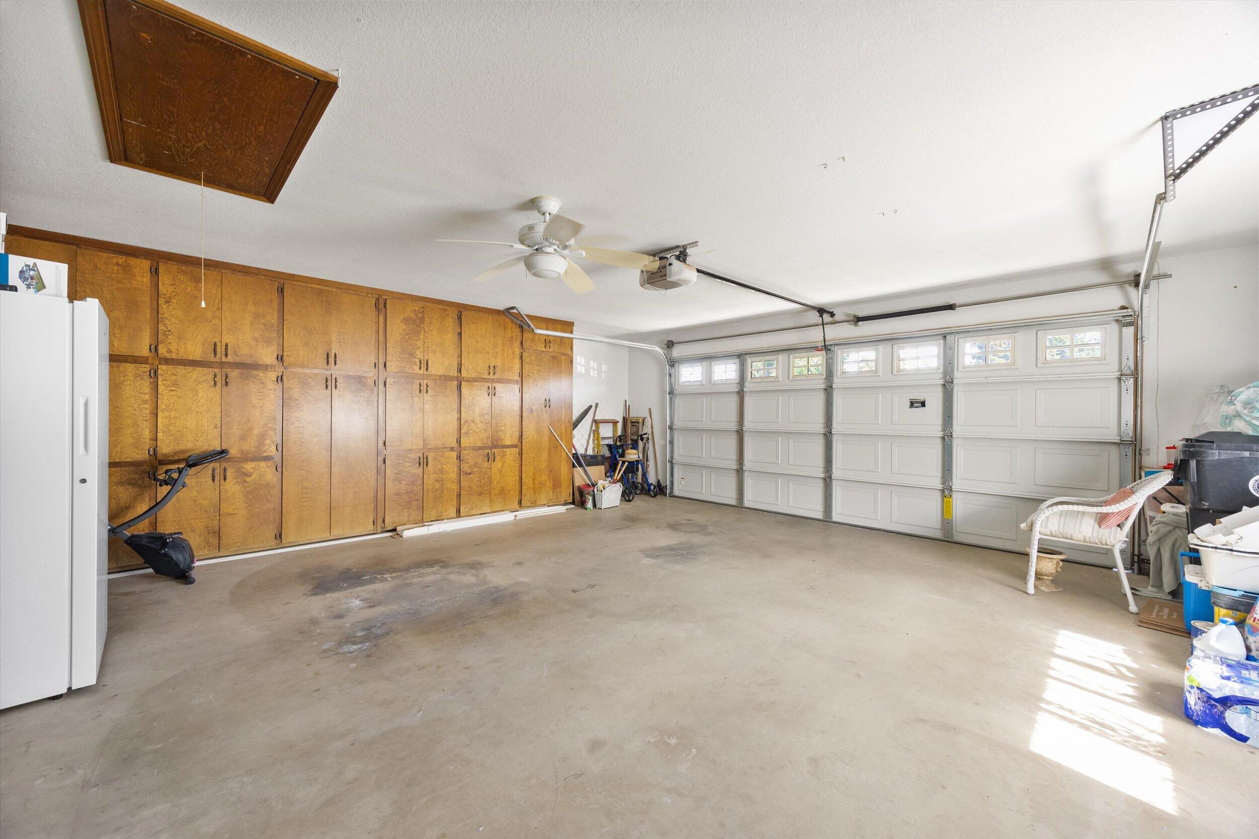 1541 W Brian Ln, Porterville, CA 93257