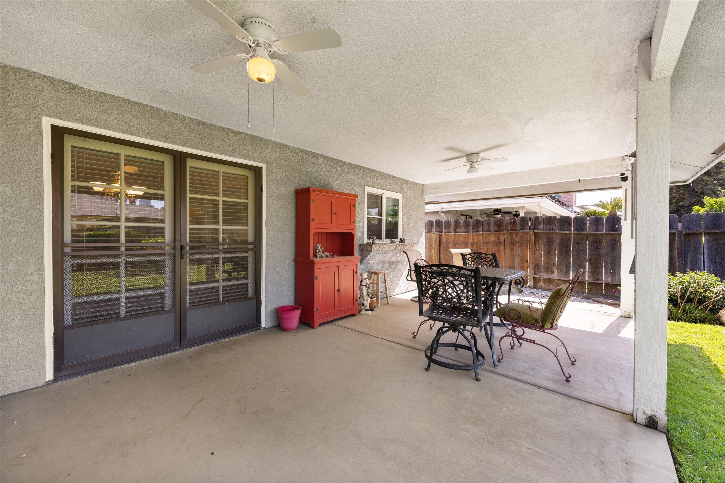 1541 W Brian Ln, Porterville, CA 93257