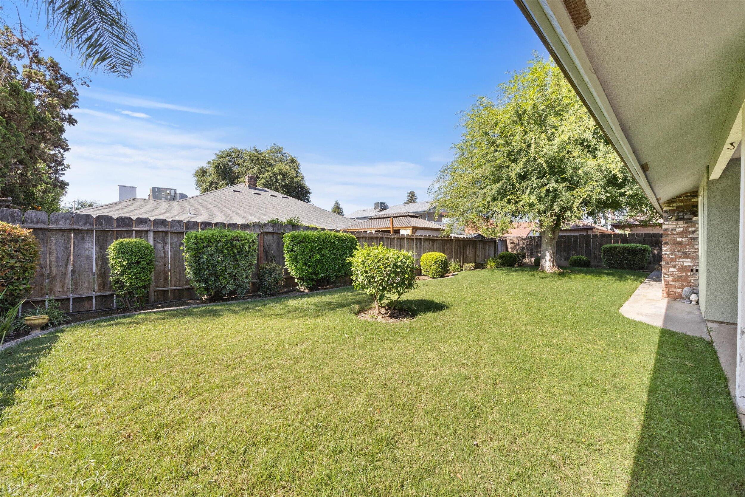 1541 W Brian Ln, Porterville, CA 93257