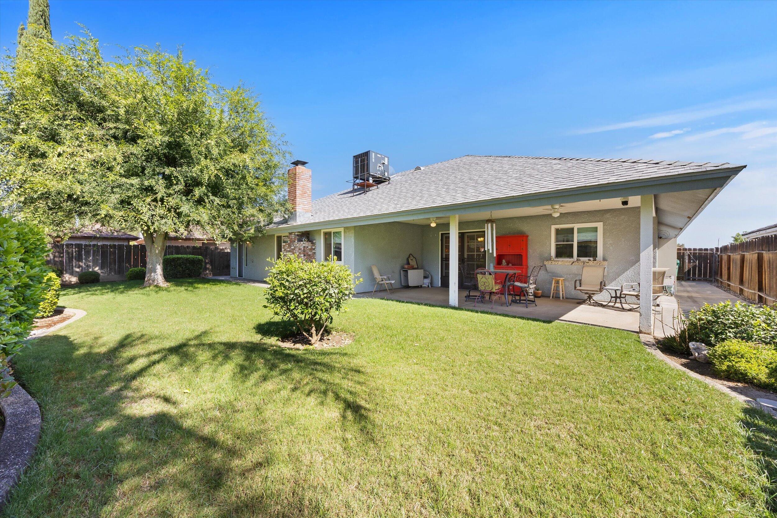 1541 W Brian Ln, Porterville, CA 93257