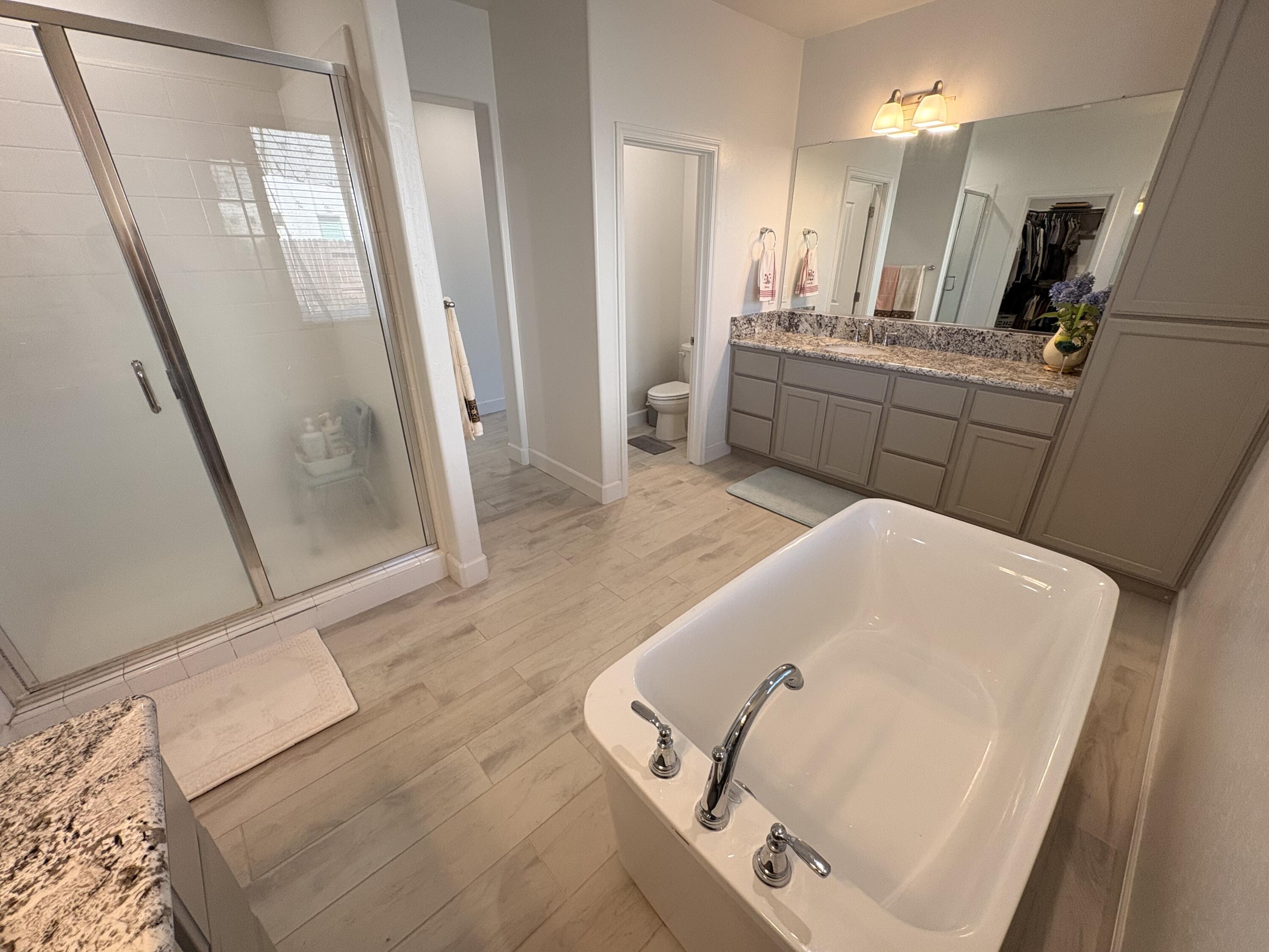 3495 W Kamm Ave, Dinuba, CA 93618