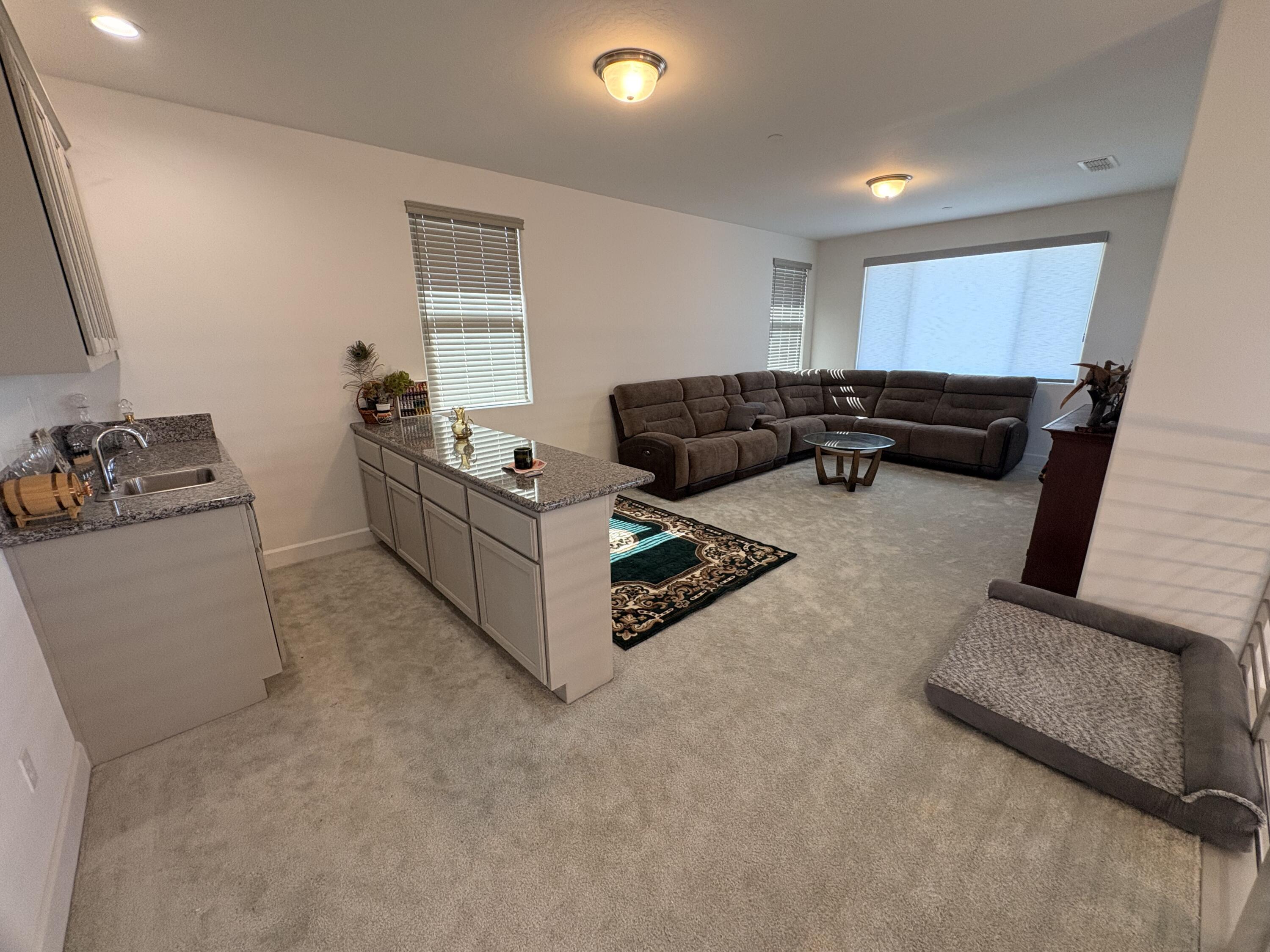 3495 W Kamm Ave, Dinuba, CA 93618