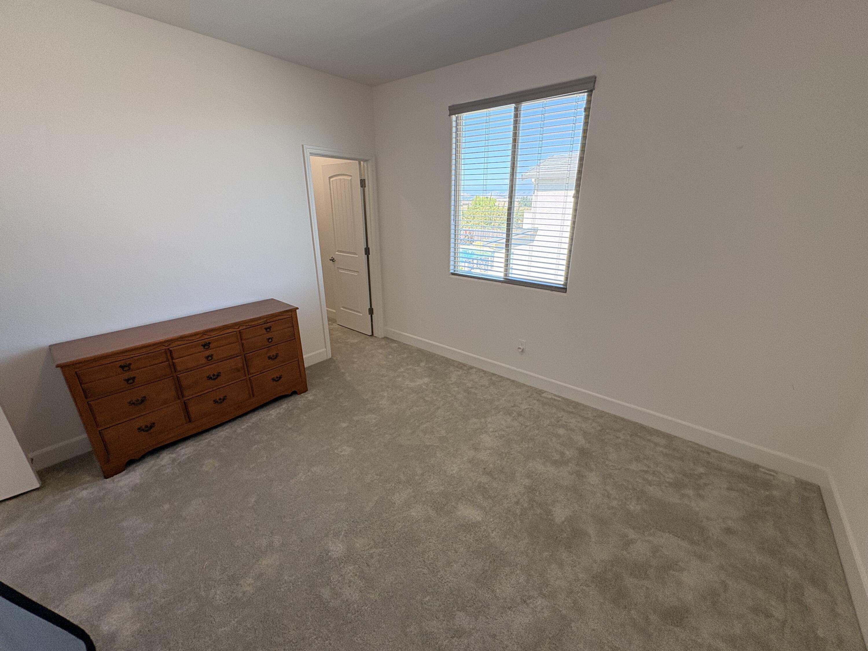 3495 W Kamm Ave, Dinuba, CA 93618