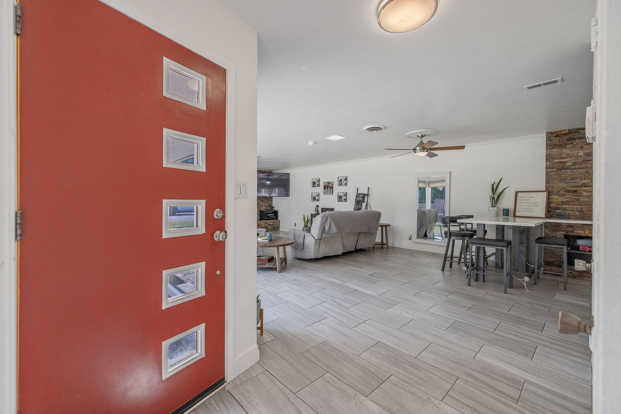 1420 W Meadow Ave, Visalia, CA 93277