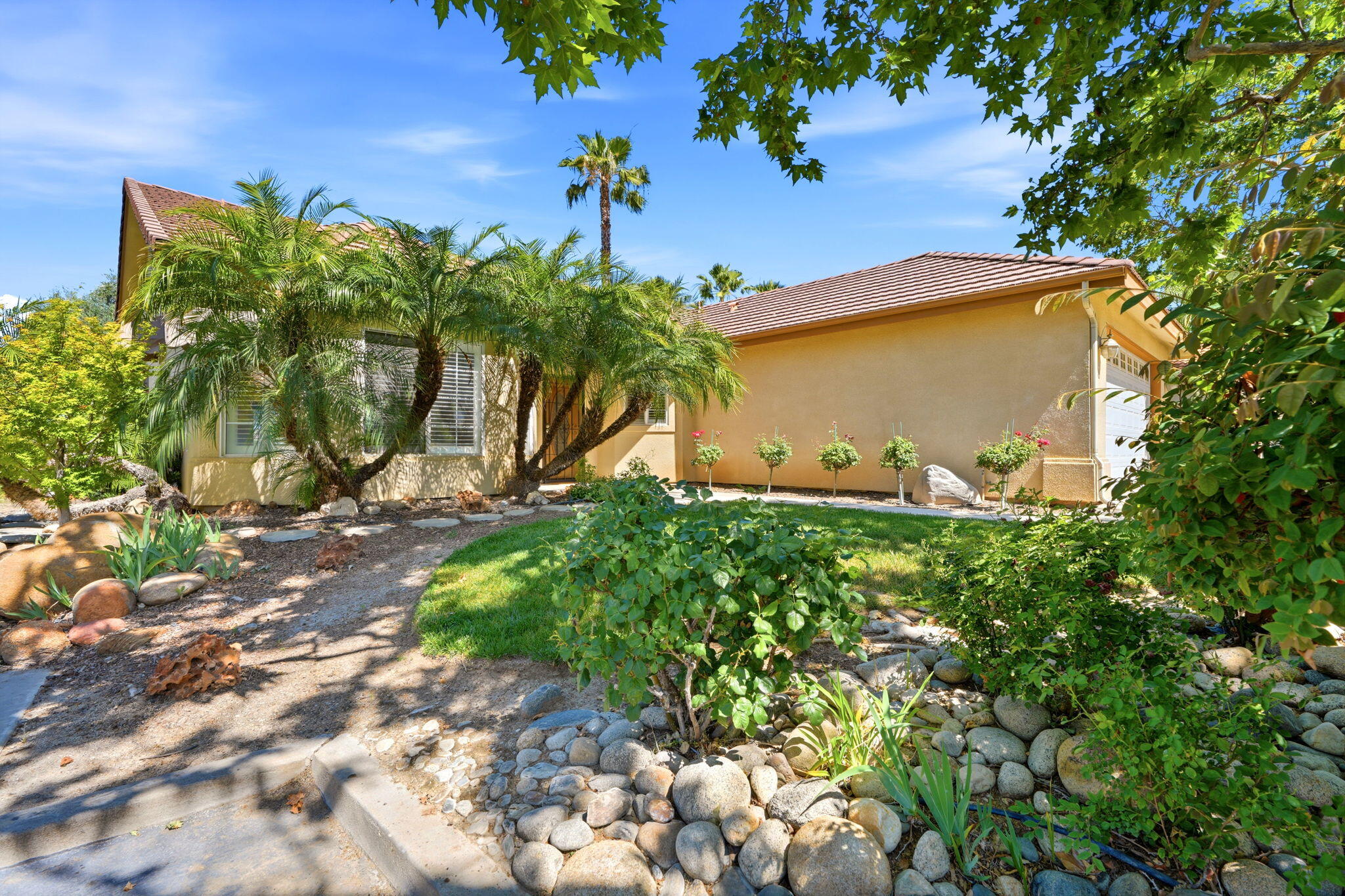 32563 Montgomery Dr, Springville, CA 93265