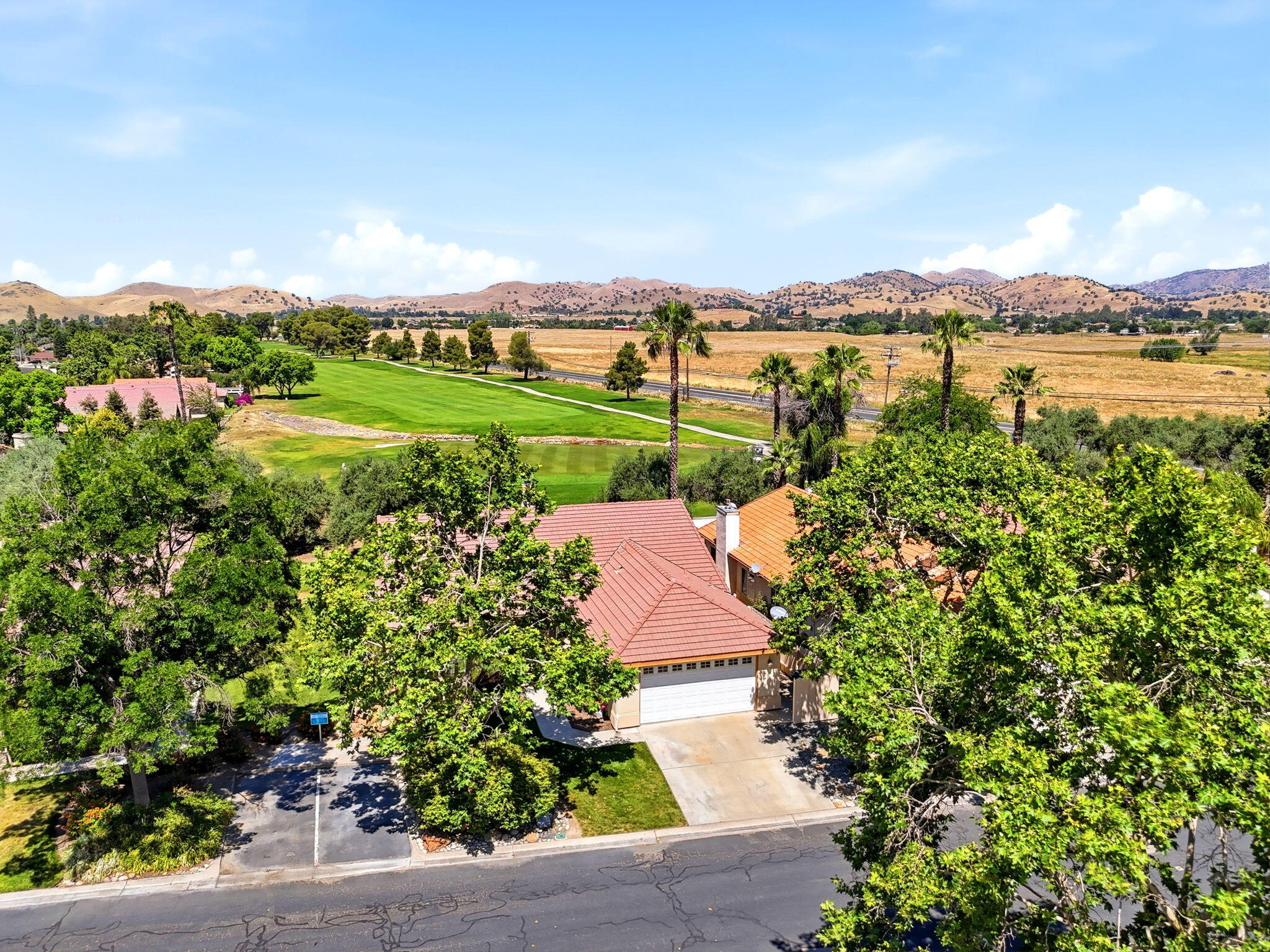 32563 Montgomery Dr, Springville, CA 93265