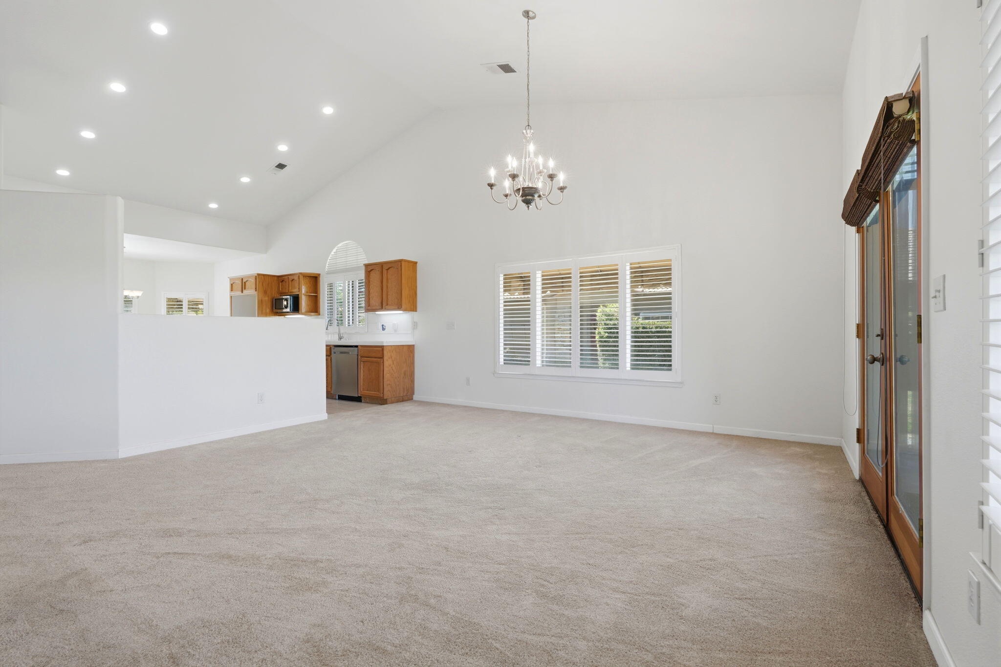 32563 Montgomery Dr, Springville, CA 93265