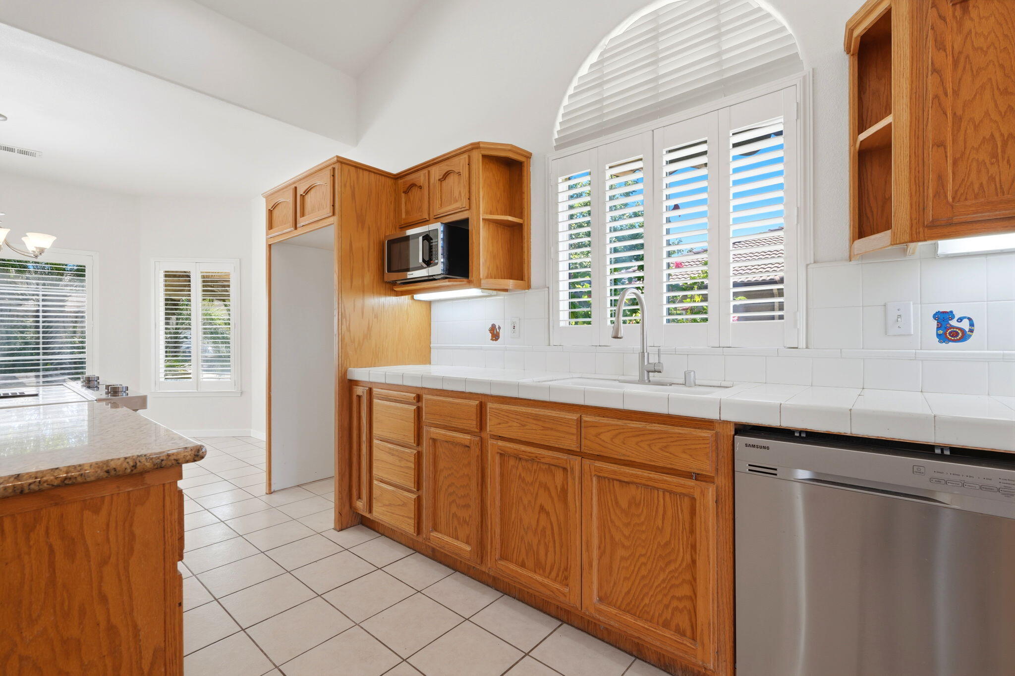 32563 Montgomery Dr, Springville, CA 93265