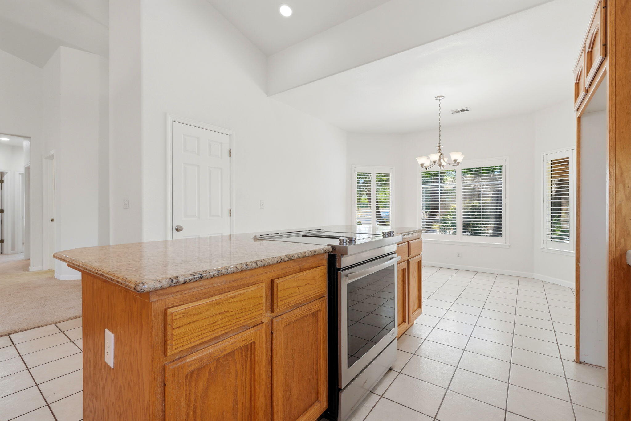 32563 Montgomery Dr, Springville, CA 93265