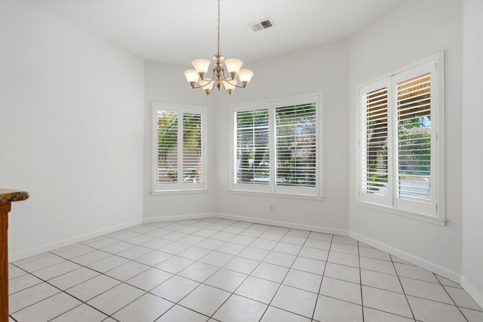 32563 Montgomery Dr, Springville, CA 93265