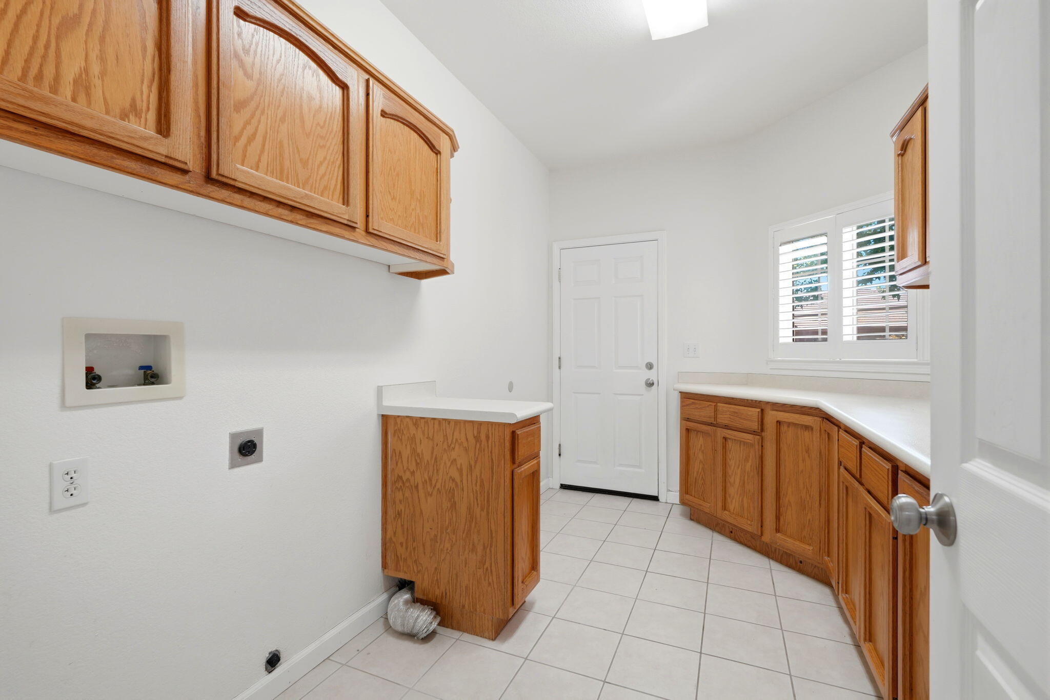 32563 Montgomery Dr, Springville, CA 93265