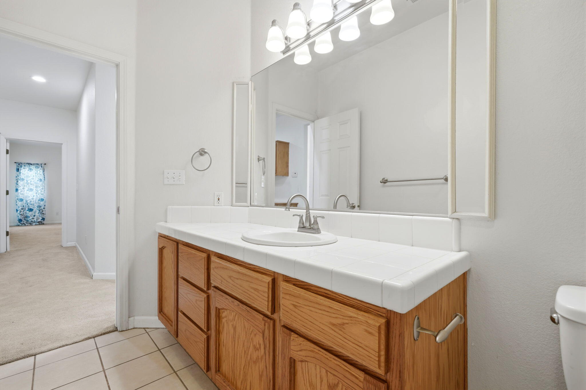 32563 Montgomery Dr, Springville, CA 93265