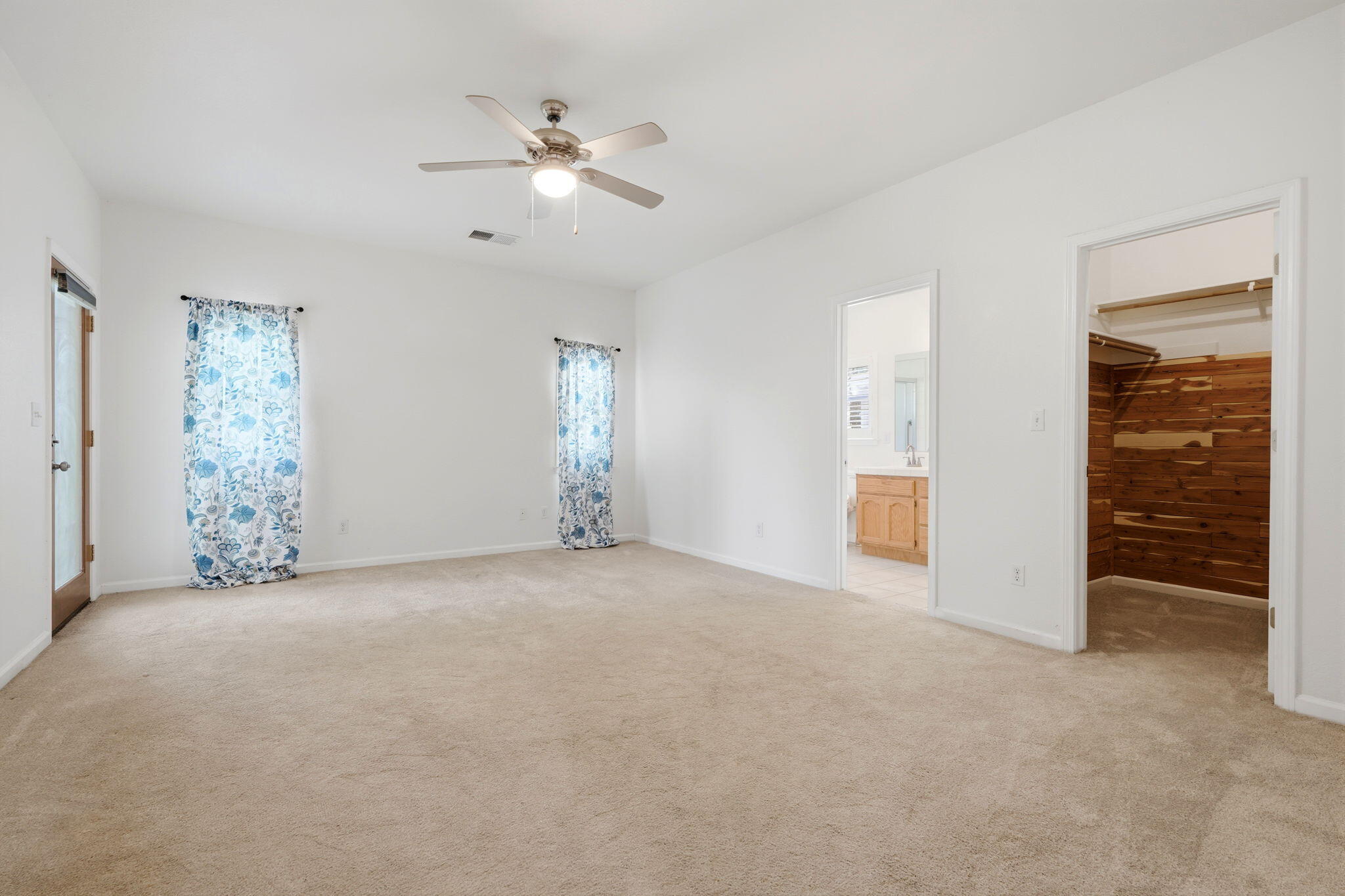 32563 Montgomery Dr, Springville, CA 93265