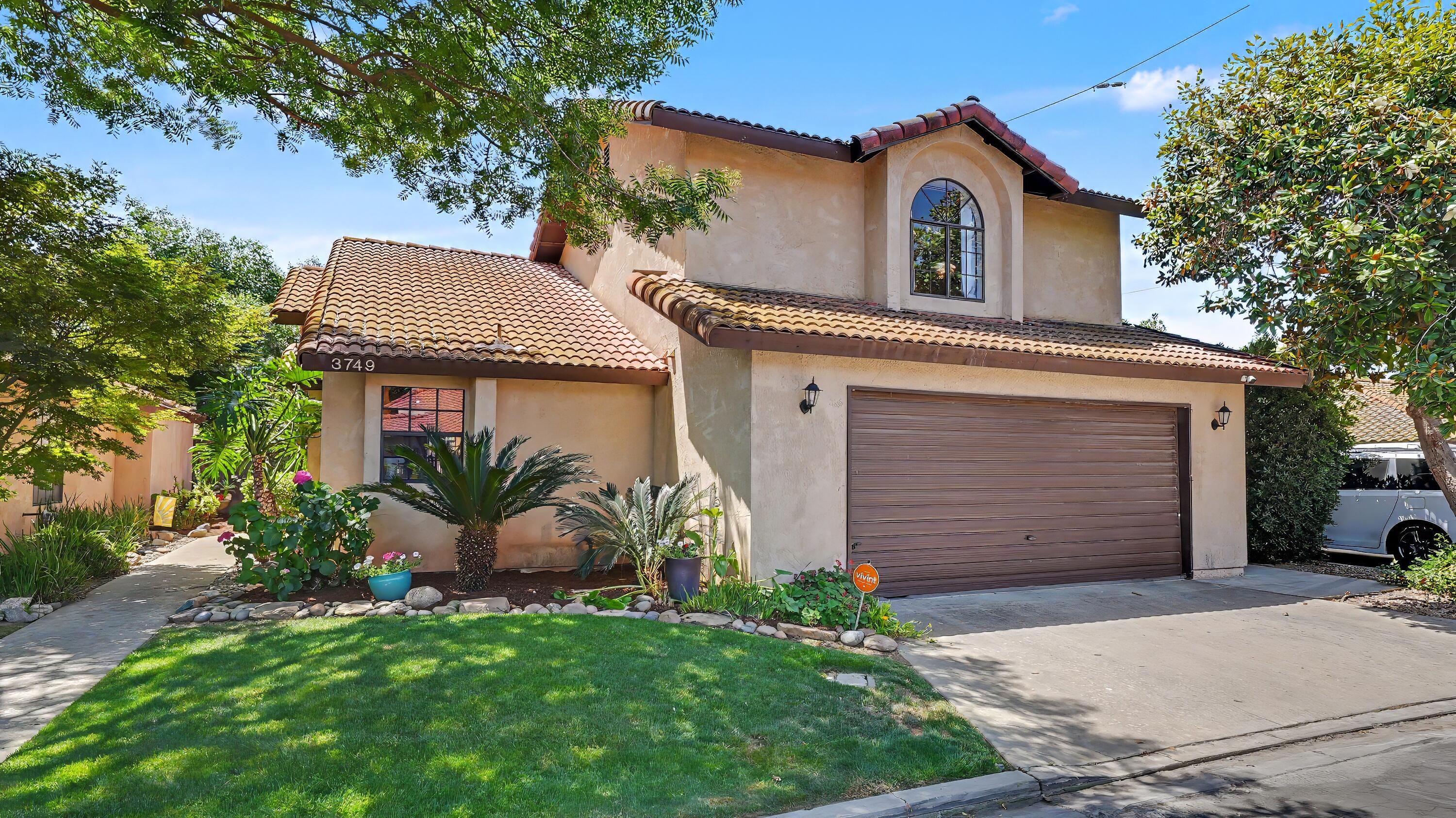 3749 W Damsen Ave, Visalia, CA 93291