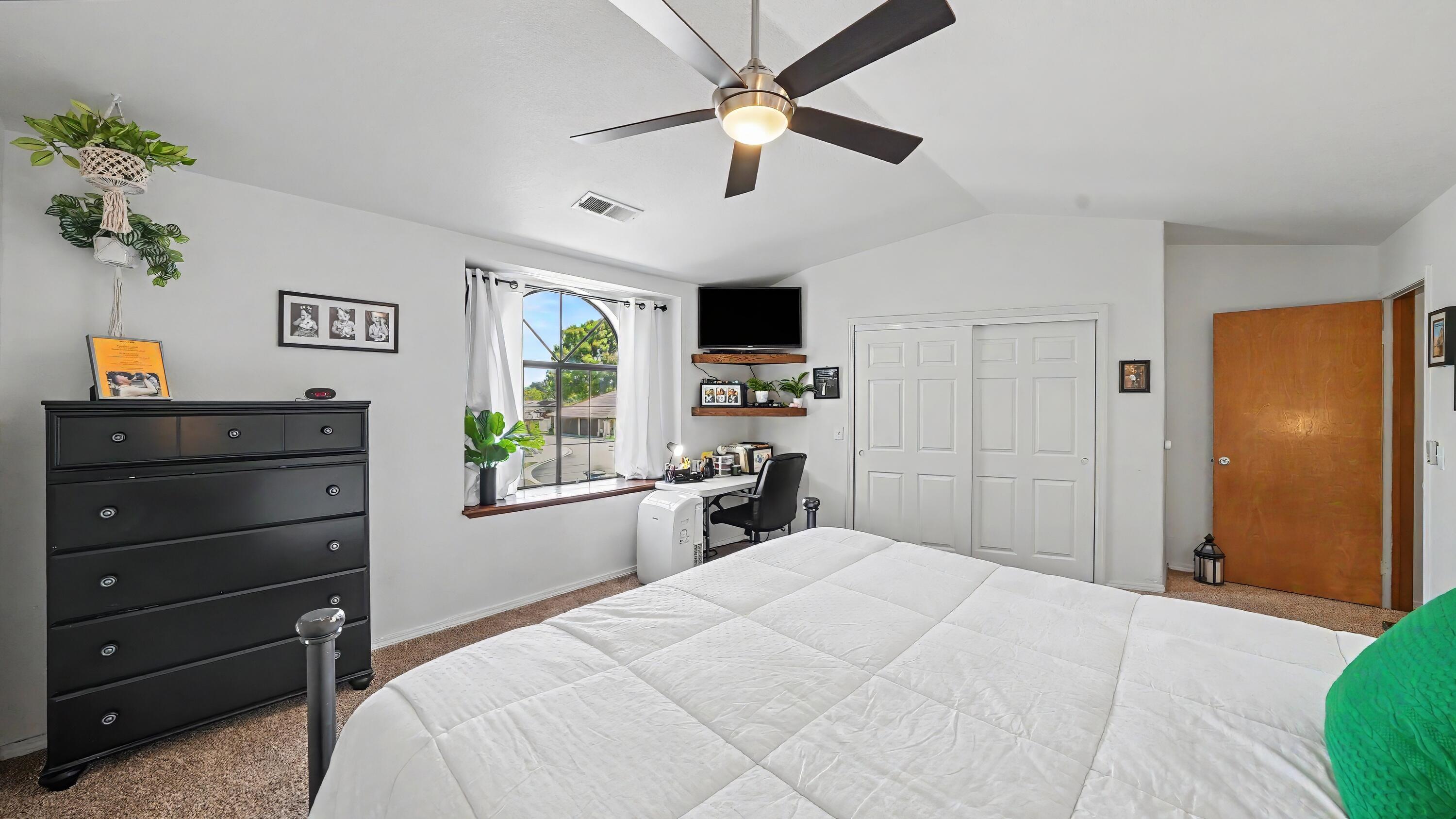 3749 W Damsen Ave, Visalia, CA 93291