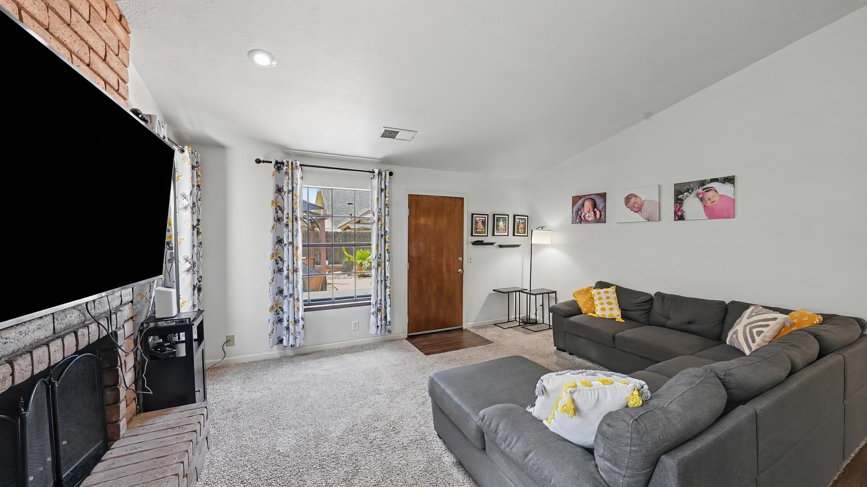 3749 W Damsen Ave, Visalia, CA 93291