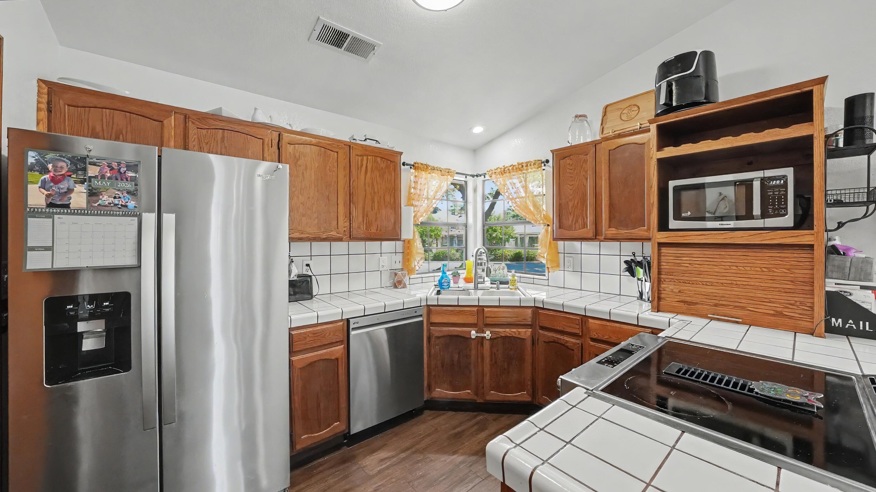 3749 W Damsen Ave, Visalia, CA 93291