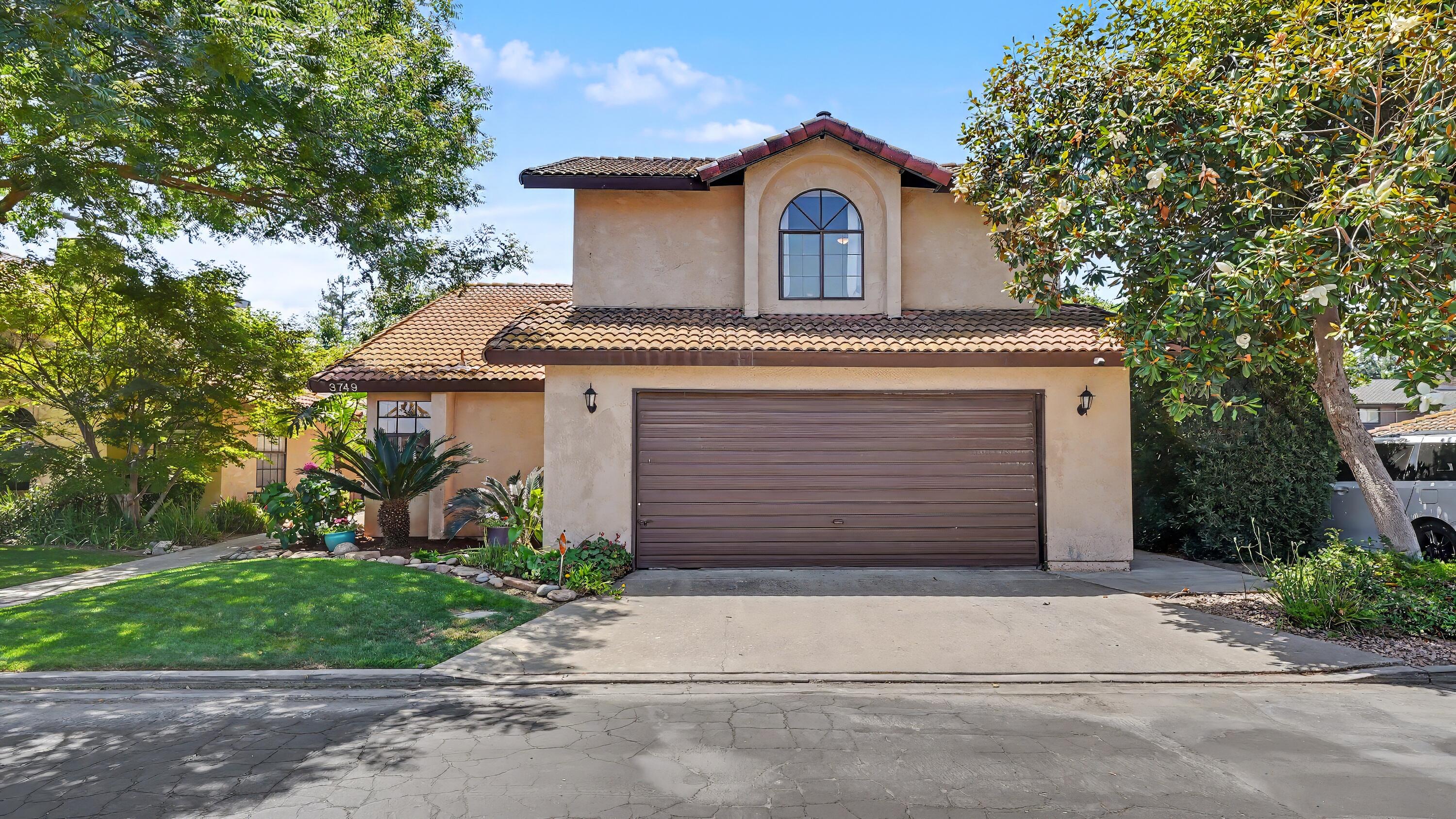 3749 W Damsen Ave, Visalia, CA 93291