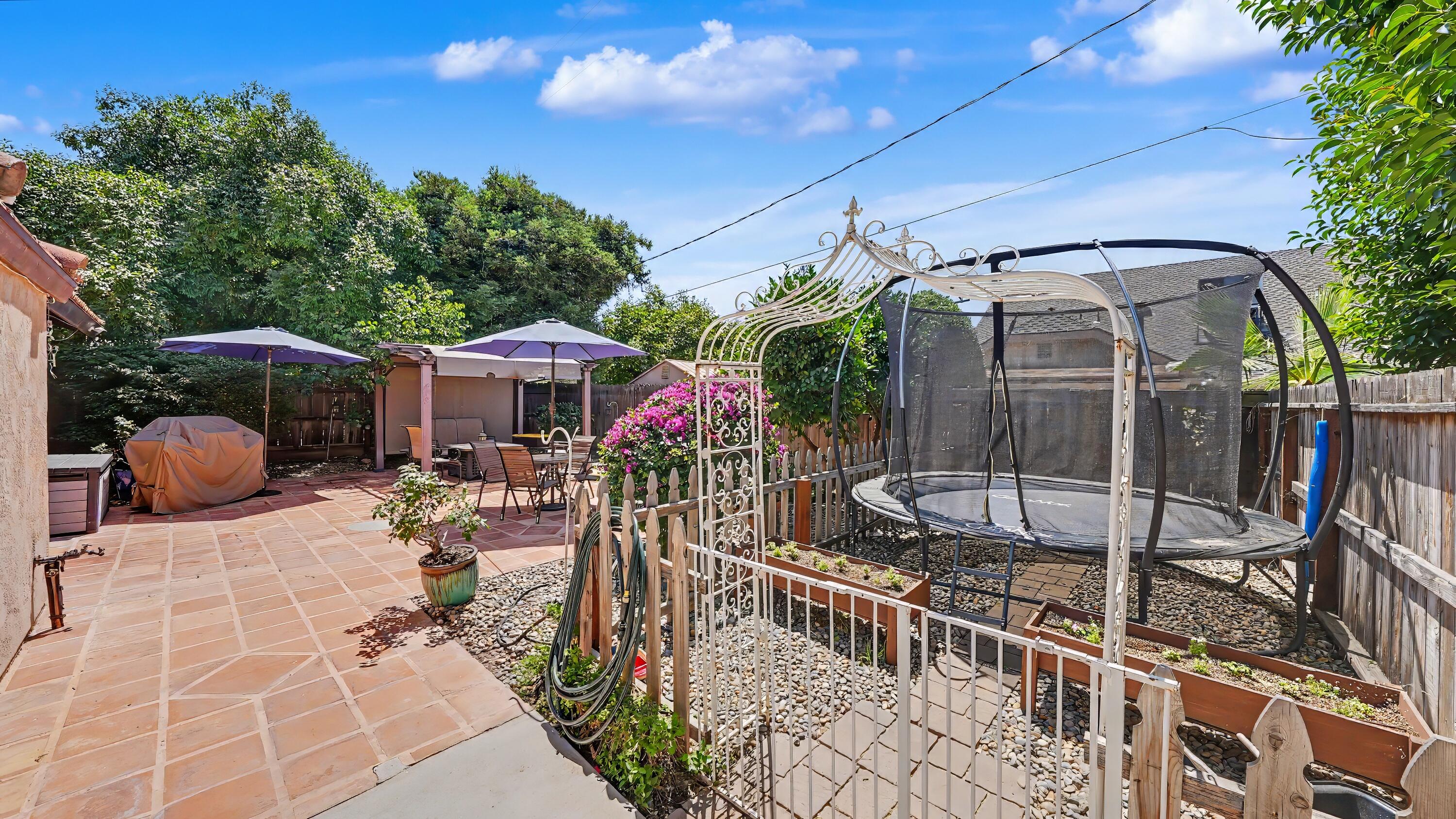 3749 W Damsen Ave, Visalia, CA 93291