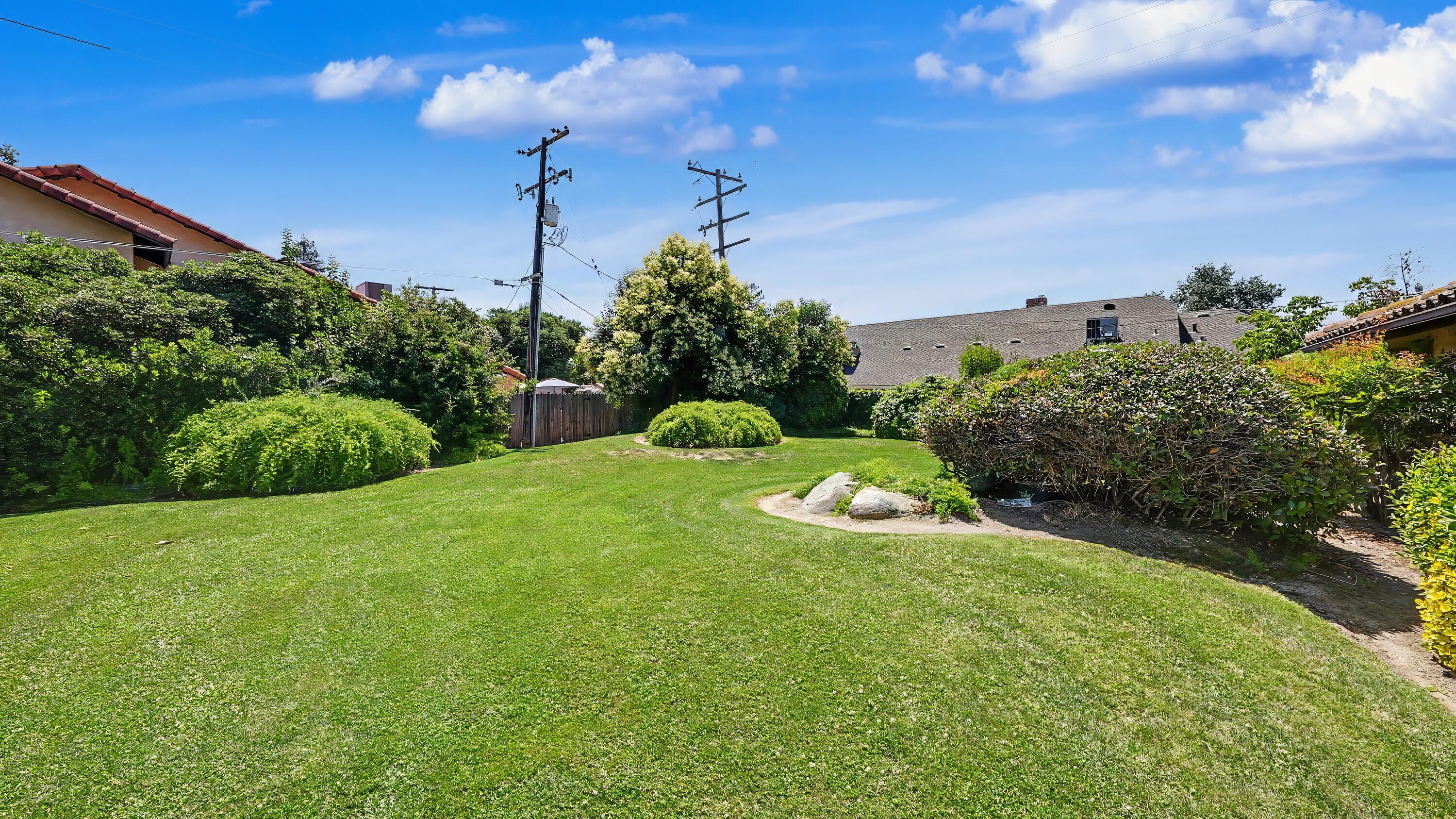 3749 W Damsen Ave, Visalia, CA 93291