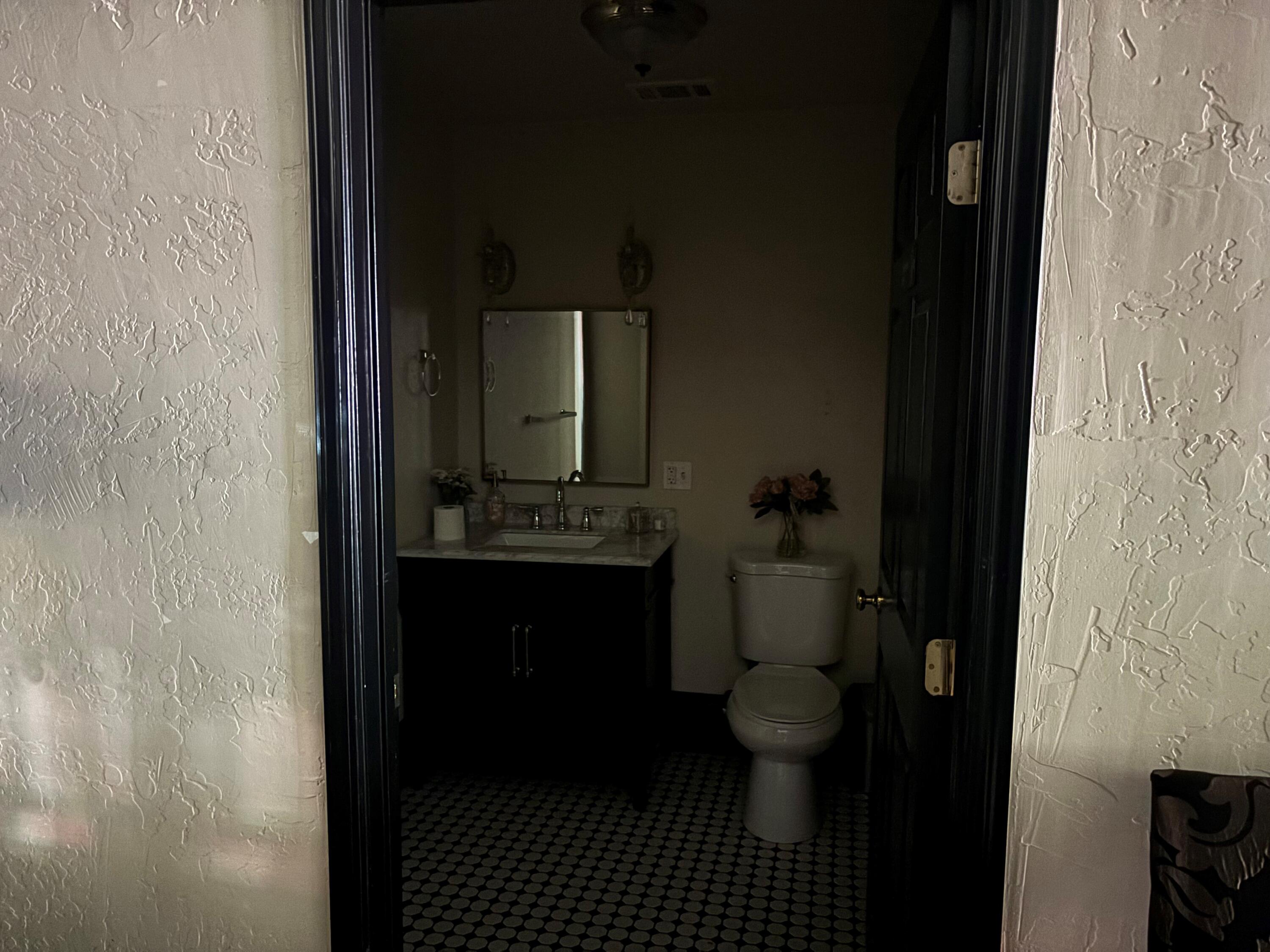 118 S K St #120,122, Tulare, CA 93274