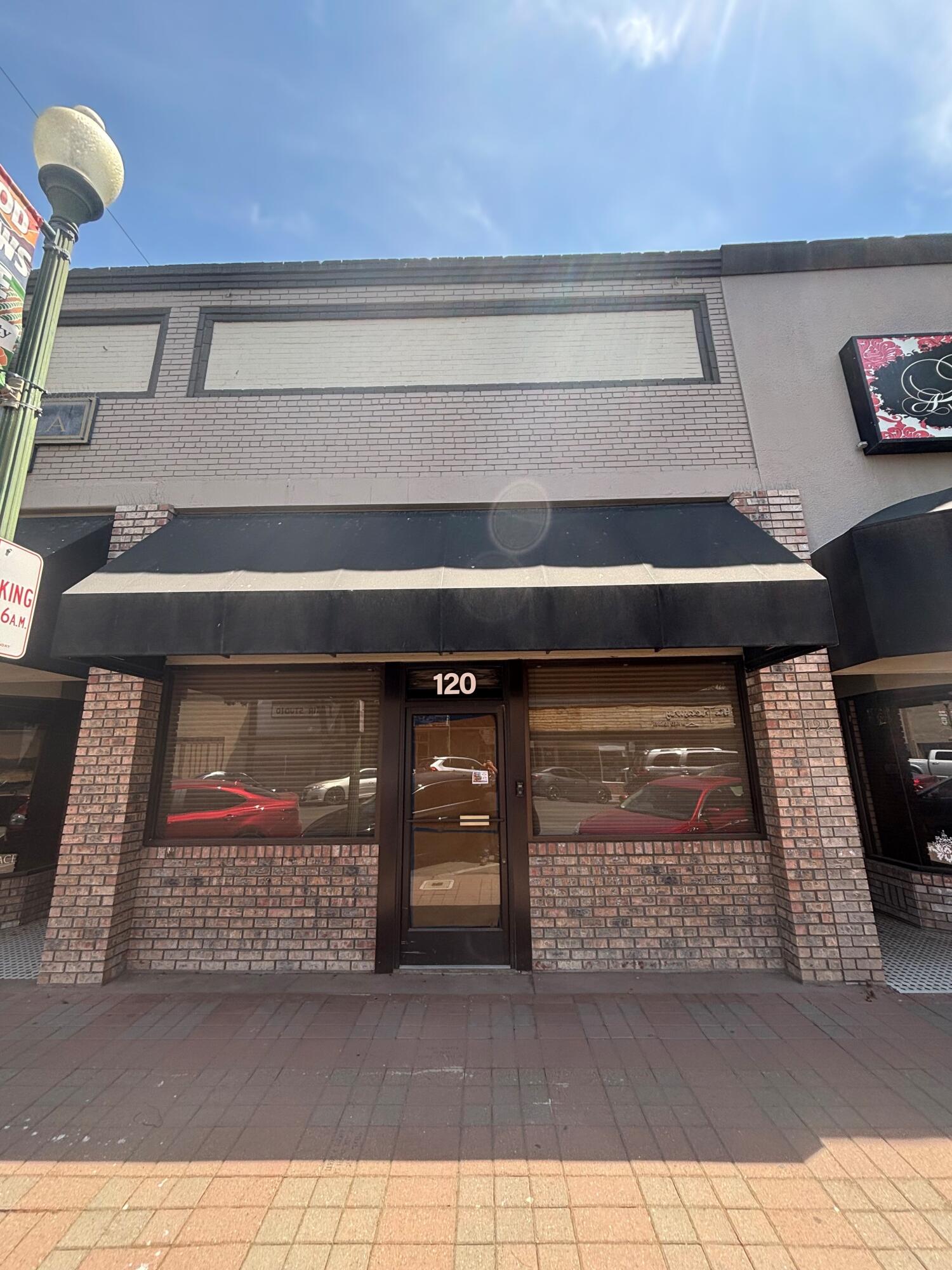 118 S K St #120,122, Tulare, CA 93274