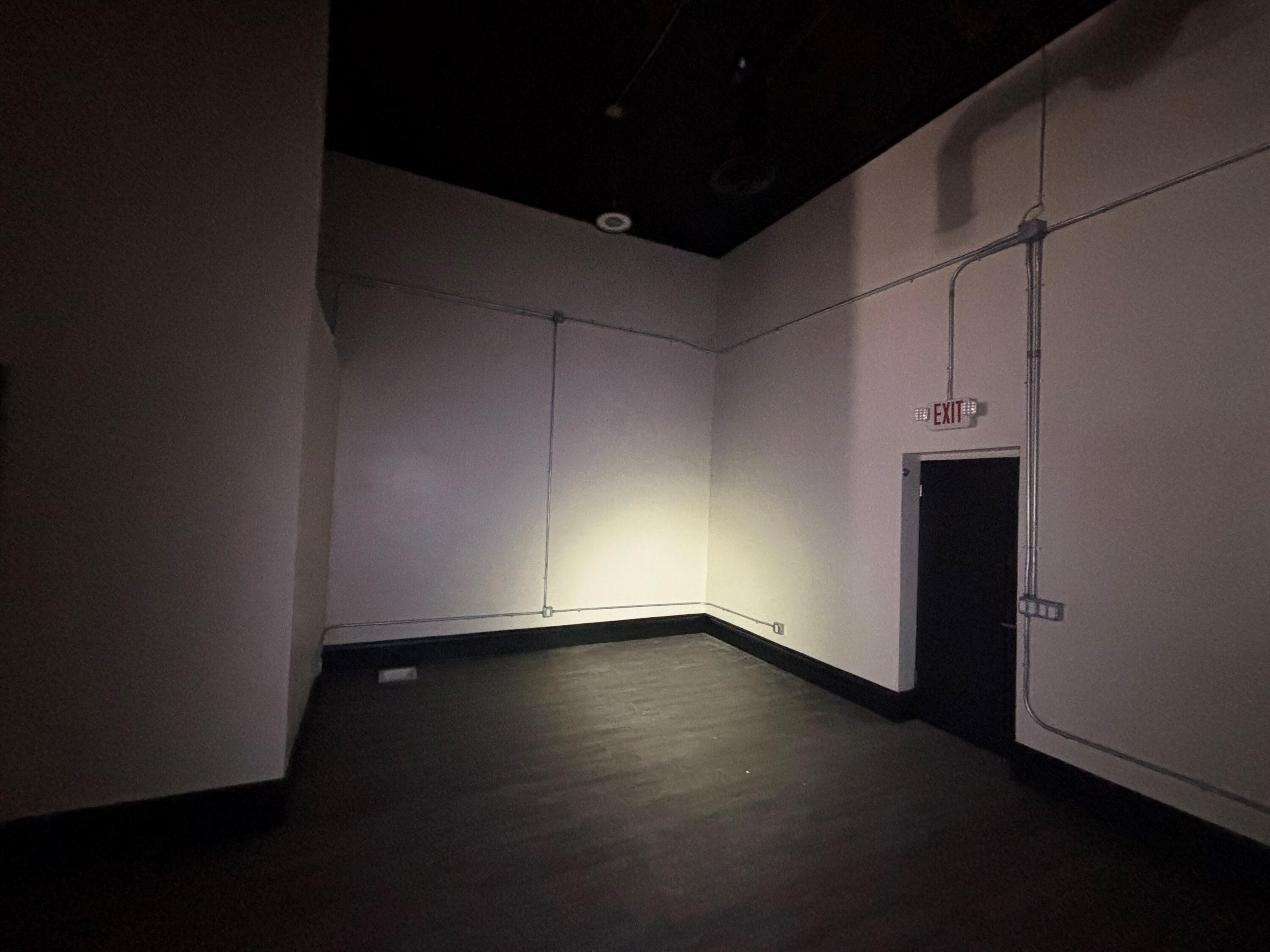 118 S K St #120,122, Tulare, CA 93274