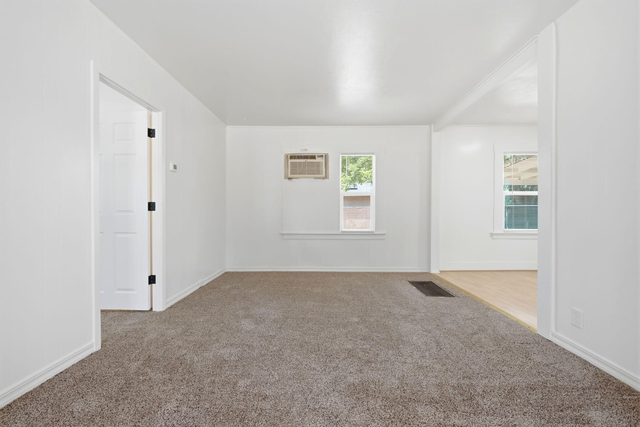 1730 Mckinley Ave, Hanford, CA 93230