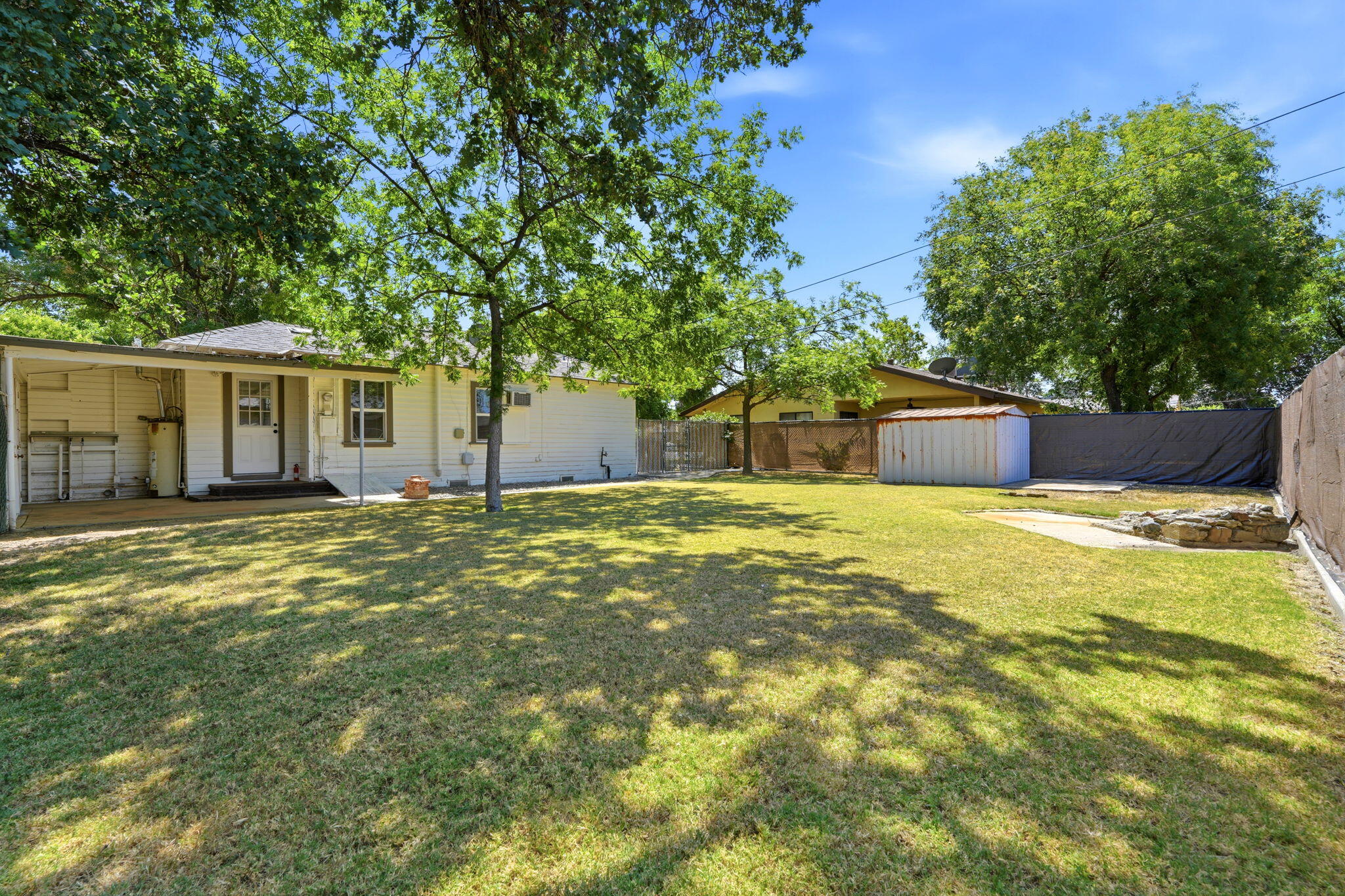 1730 Mckinley Ave, Hanford, CA 93230