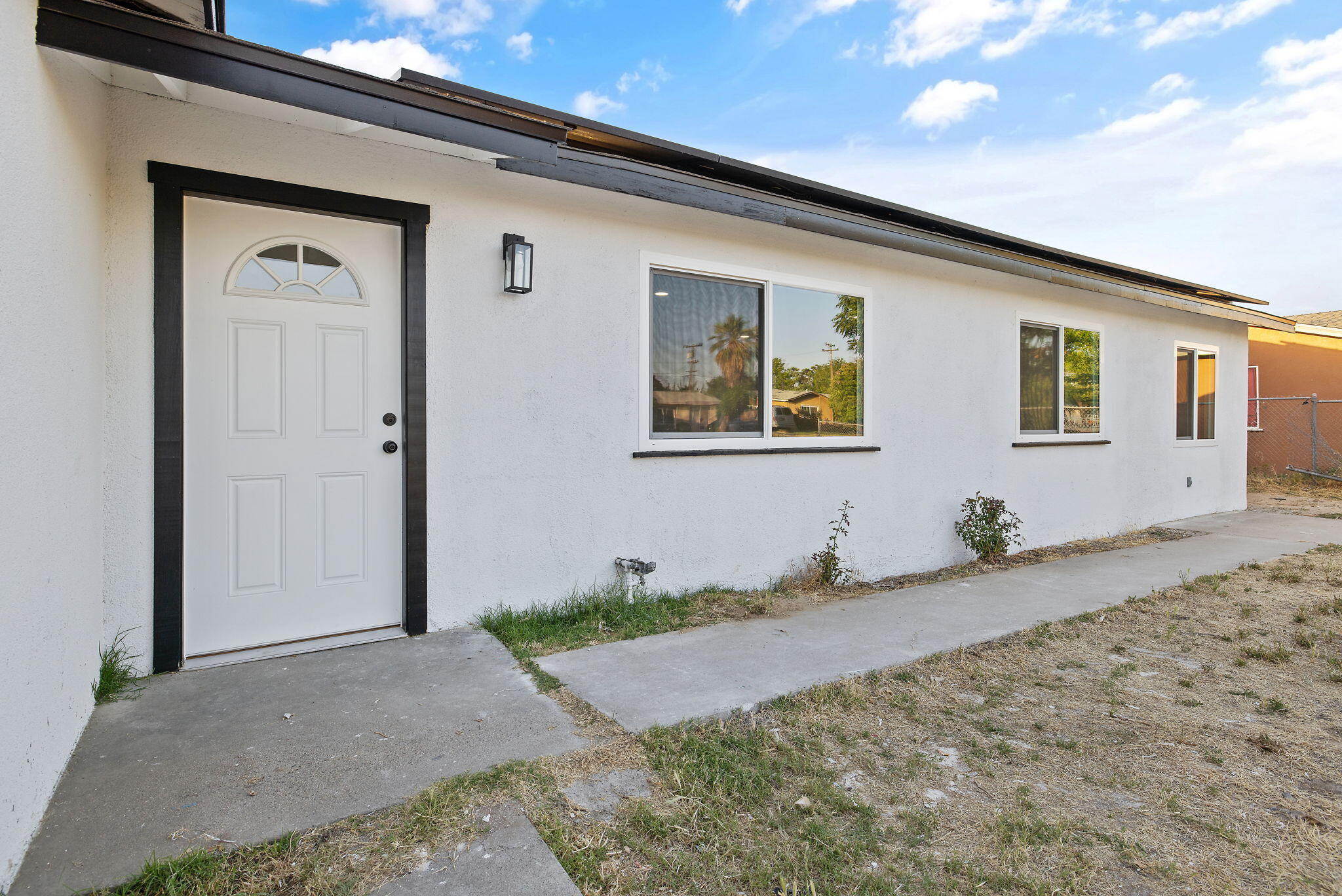 8728 E Khan St, Selma, CA 93662