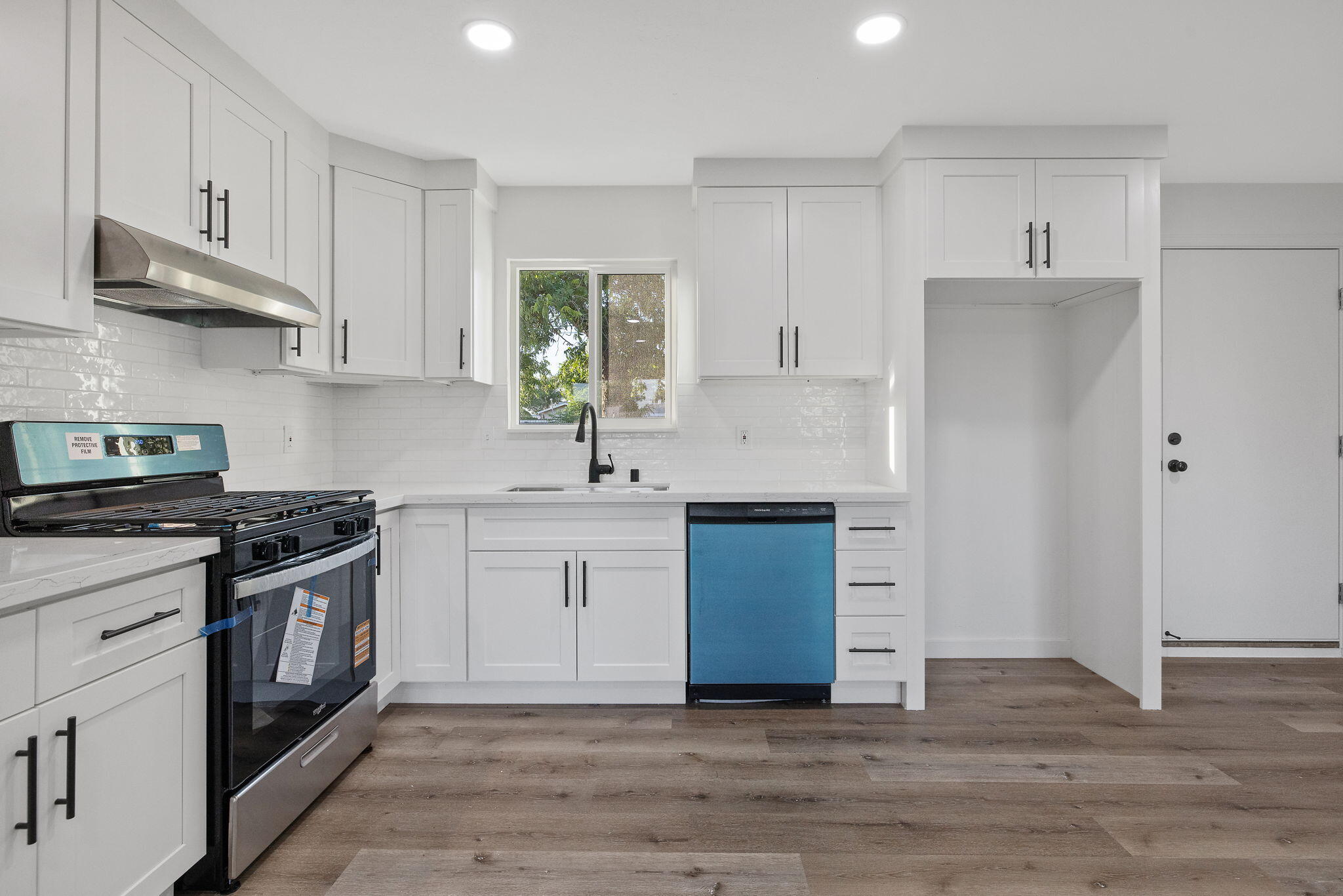 8728 E Khan St, Selma, CA 93662